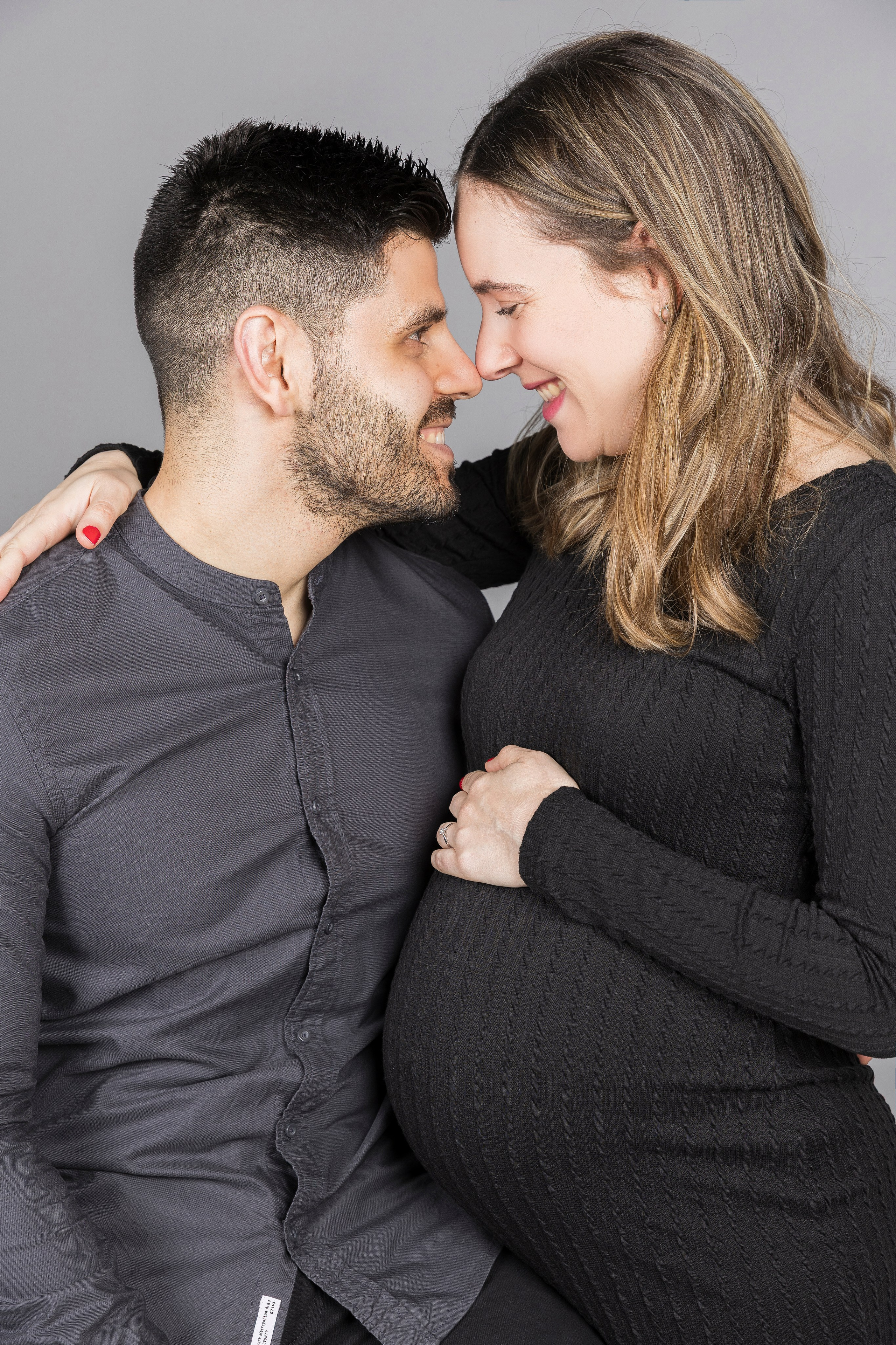 Sesiones de Fotografía de Embarazo en Madrid - Rainbox. Rainbox Estudio de Fotografía