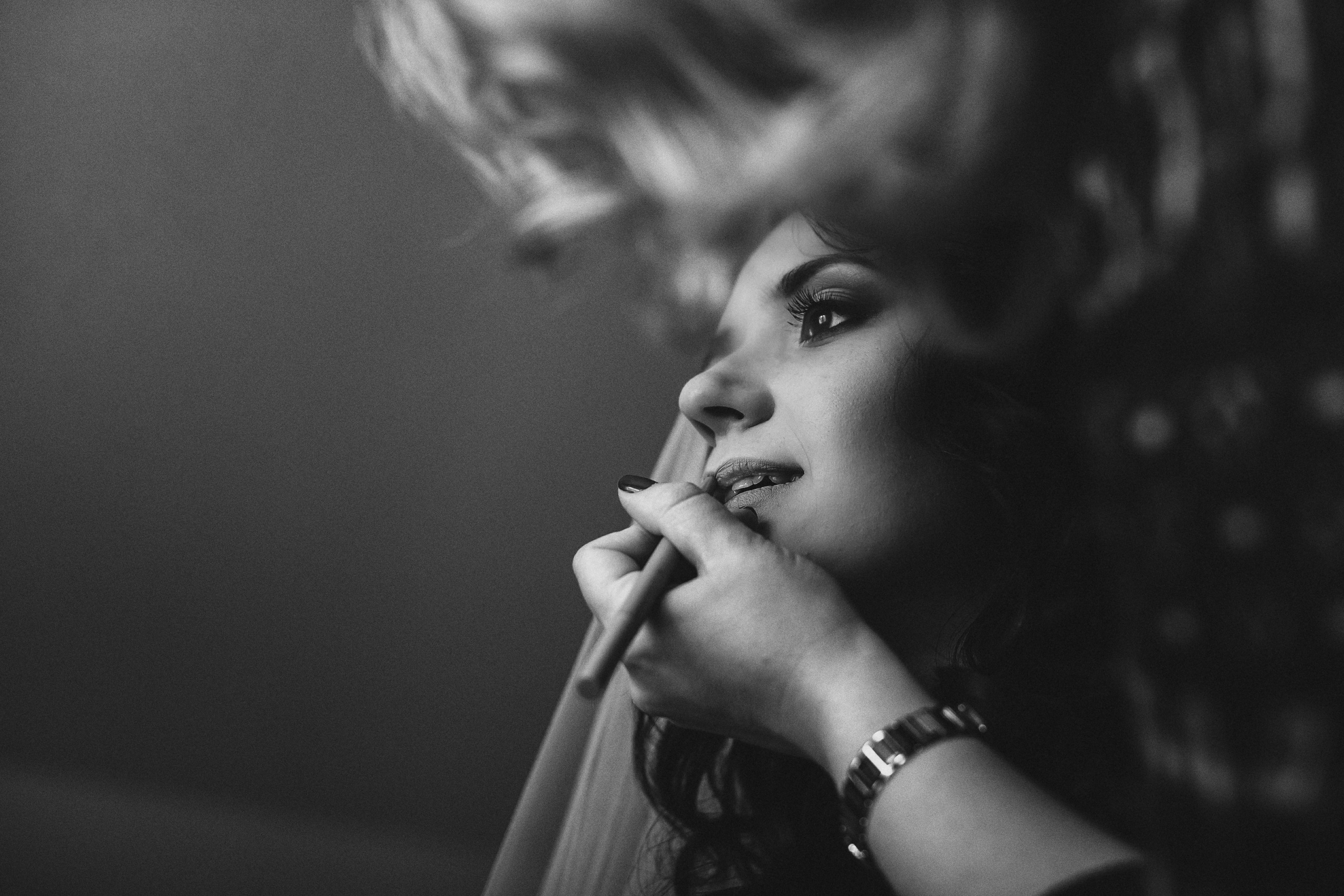 Фотограф в Ирландии чёрно-белая самые красивые фотки невеста  макияж крупный план губы