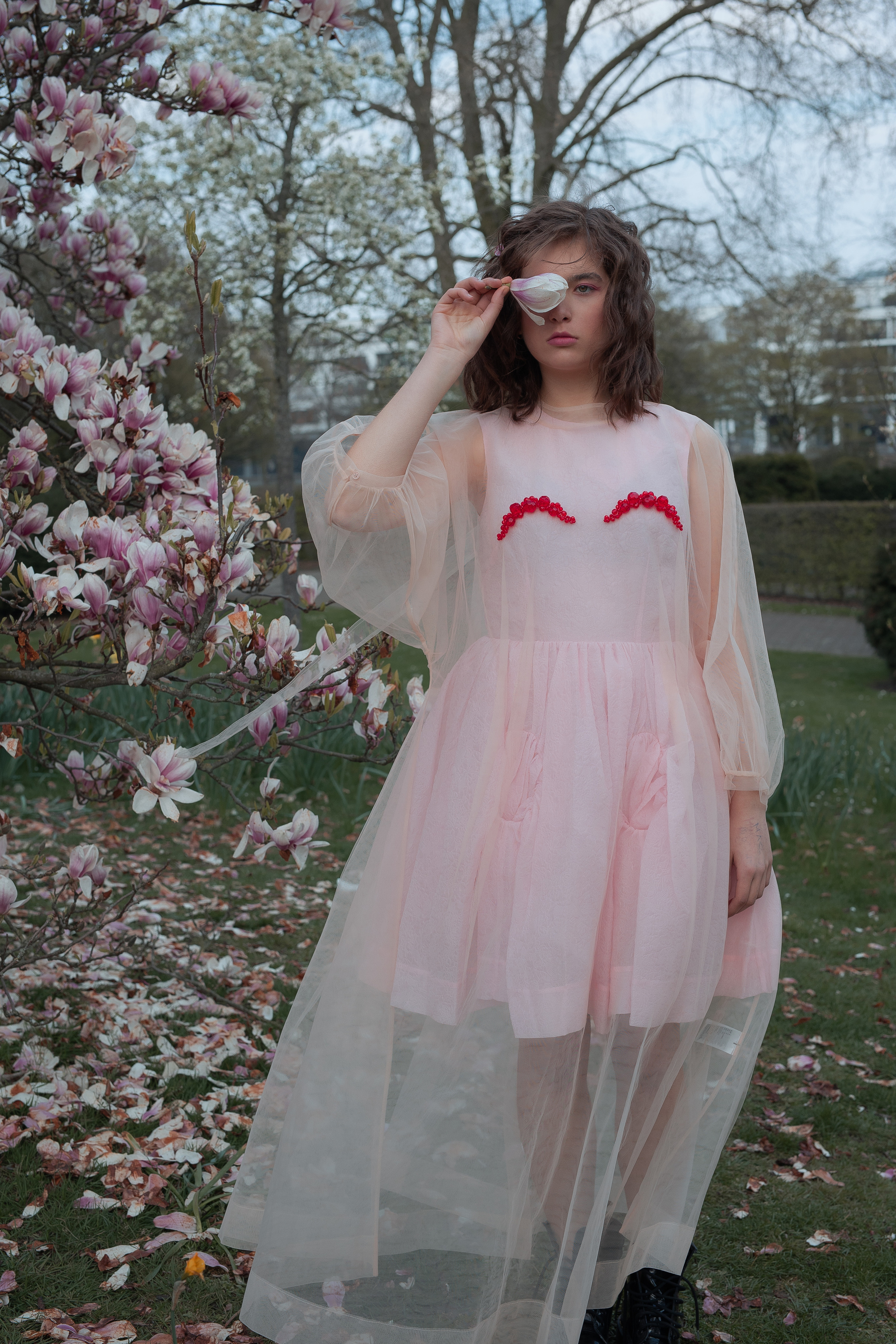 Fotoshootings unter Magnolien. Familien & Hochzeitfotografin Nadja Holzmann