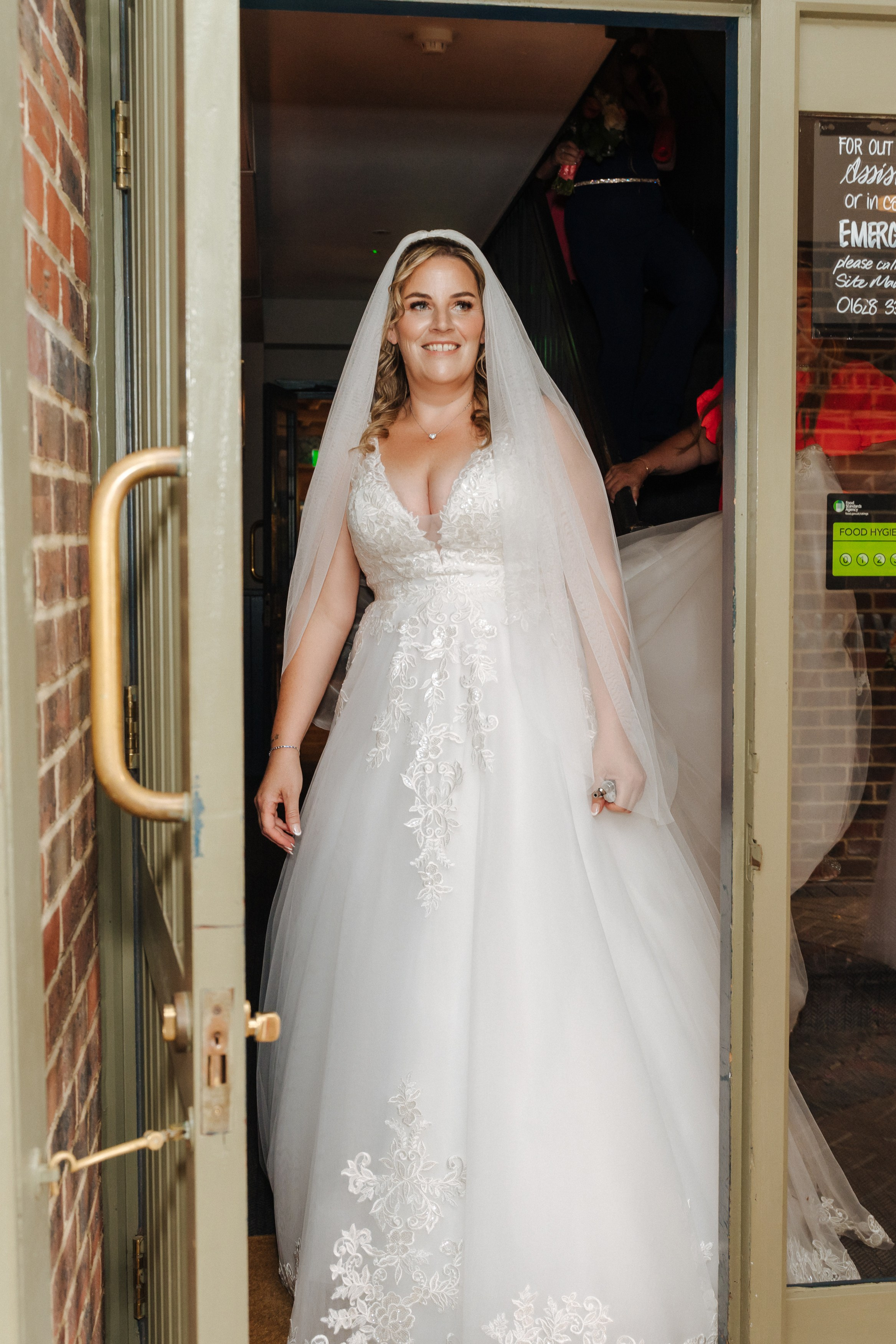 bride and bridesmaids, wedding photography in Reading