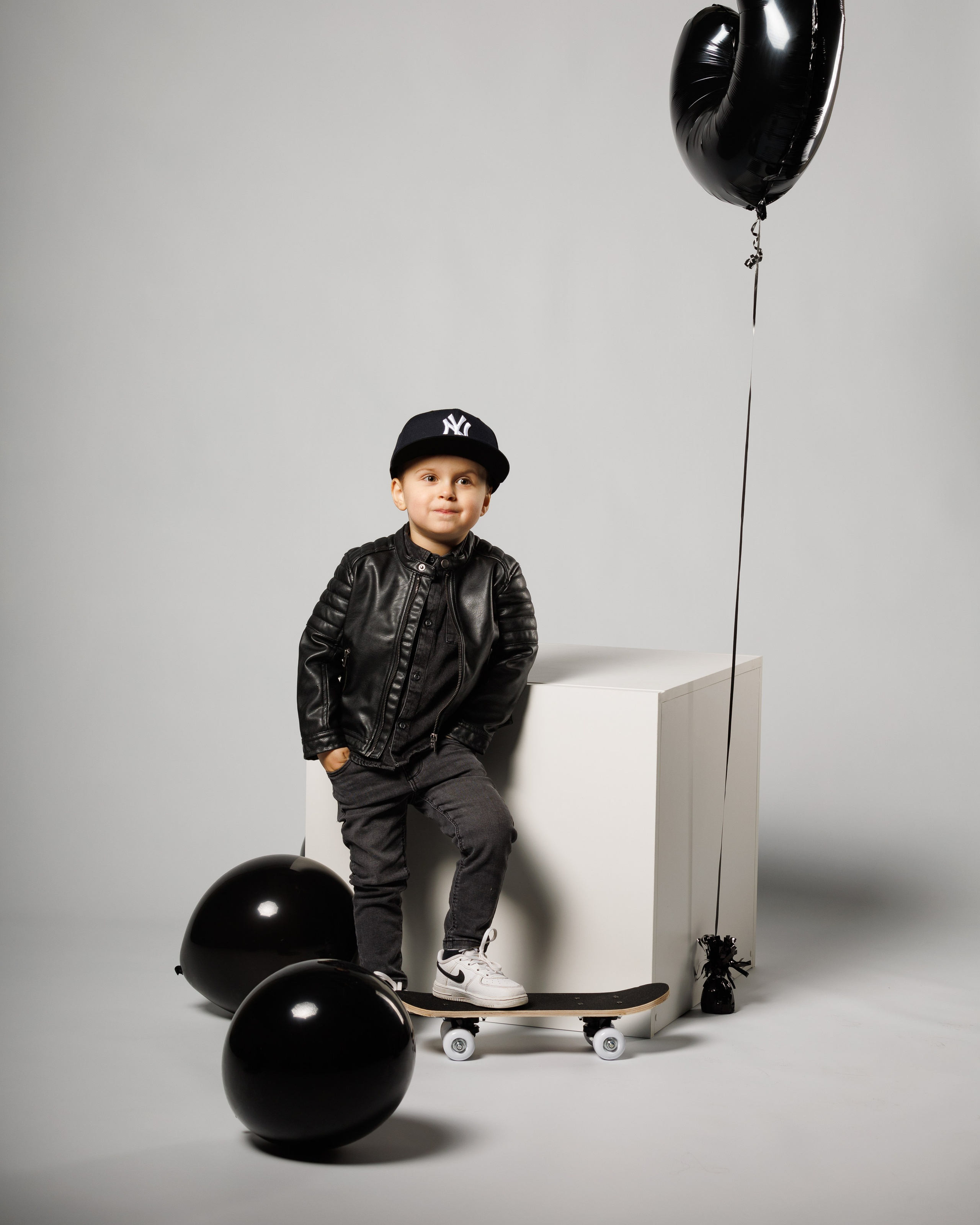 ValStudio. Https://valphoto.wfolio.pro/