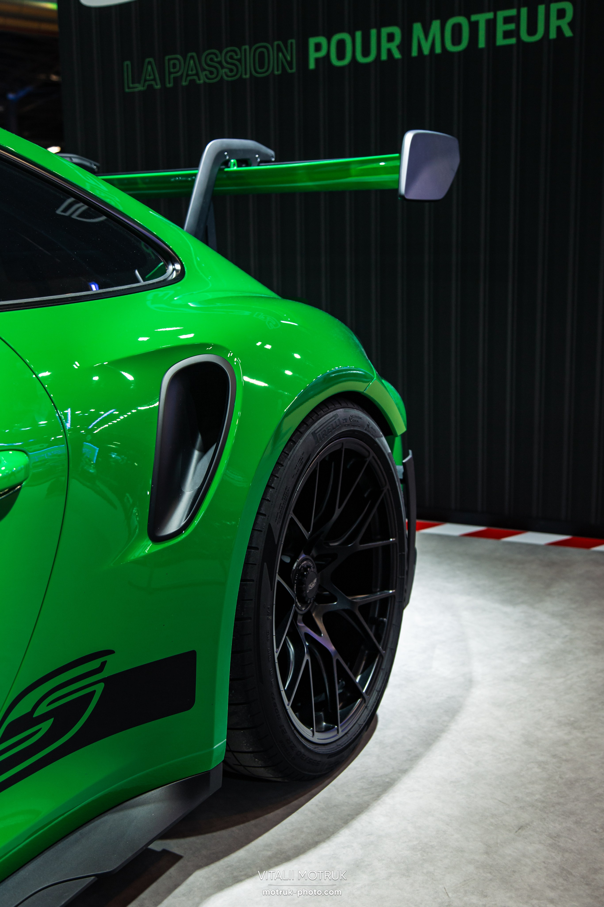 Retromobile 2023. Photographer in Paris — Vitalii Motruk