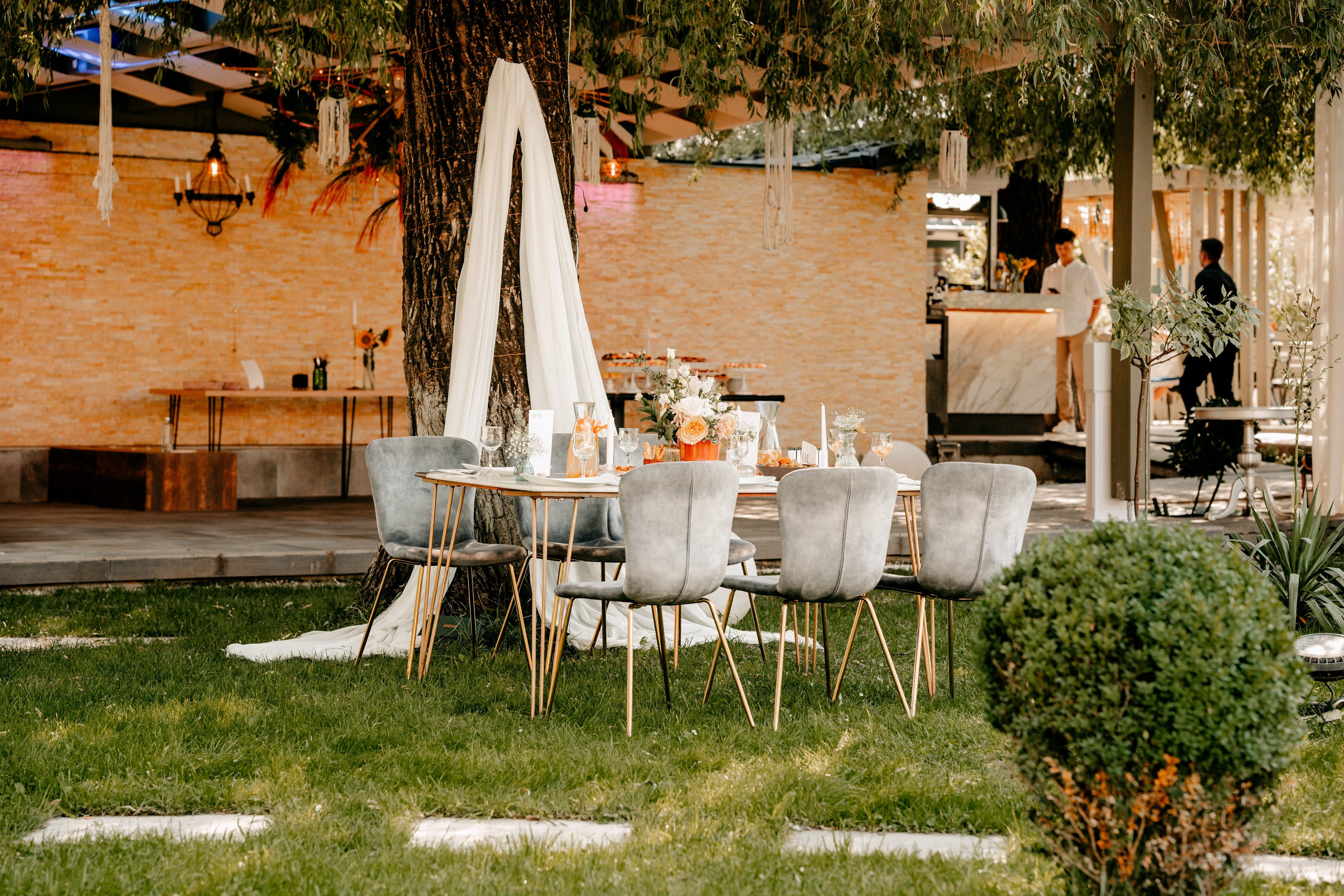 Nunta la The Gate (Darmanesti. Bacau). Raw Studio. Fotograful tau de nunta!