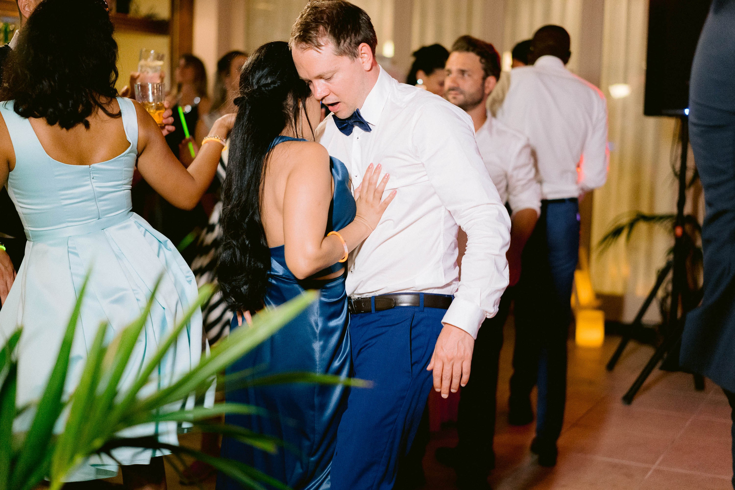 Wedding in Mallorca at Mhares Beach Club. Mallorca Wedding, Corporate & Social Photographer