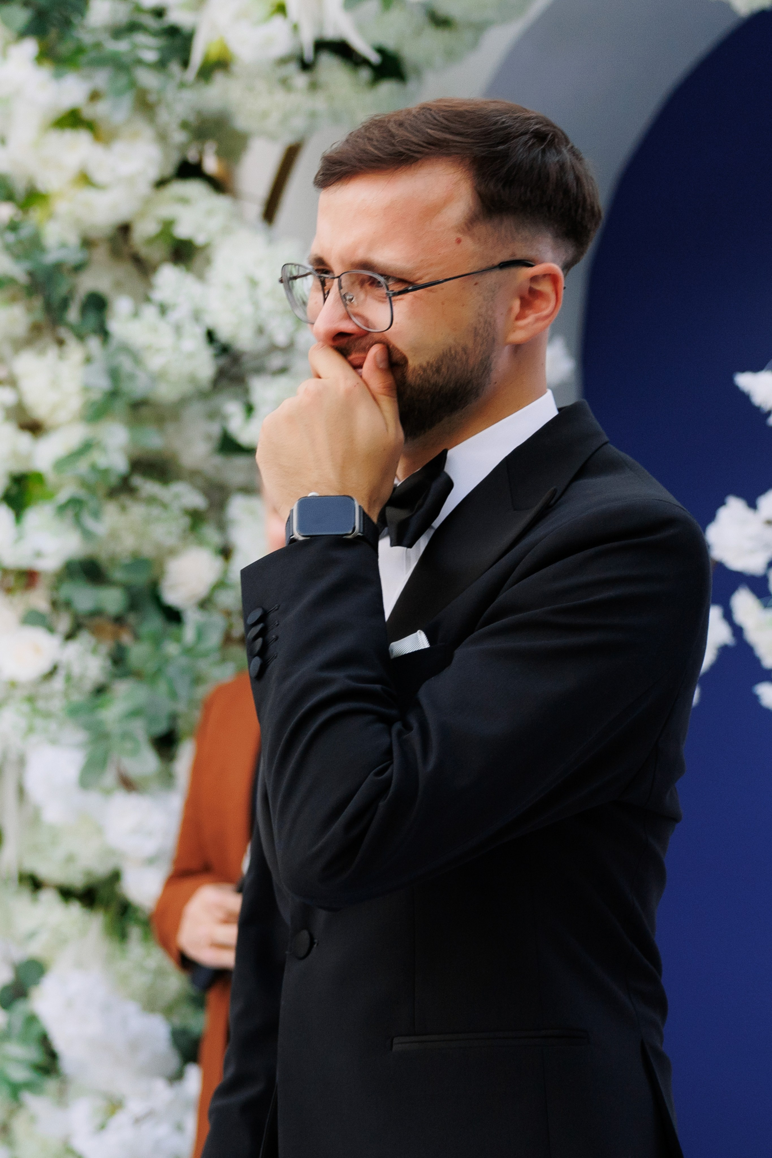 reacția mirelui emoționantă când își vede mireasa