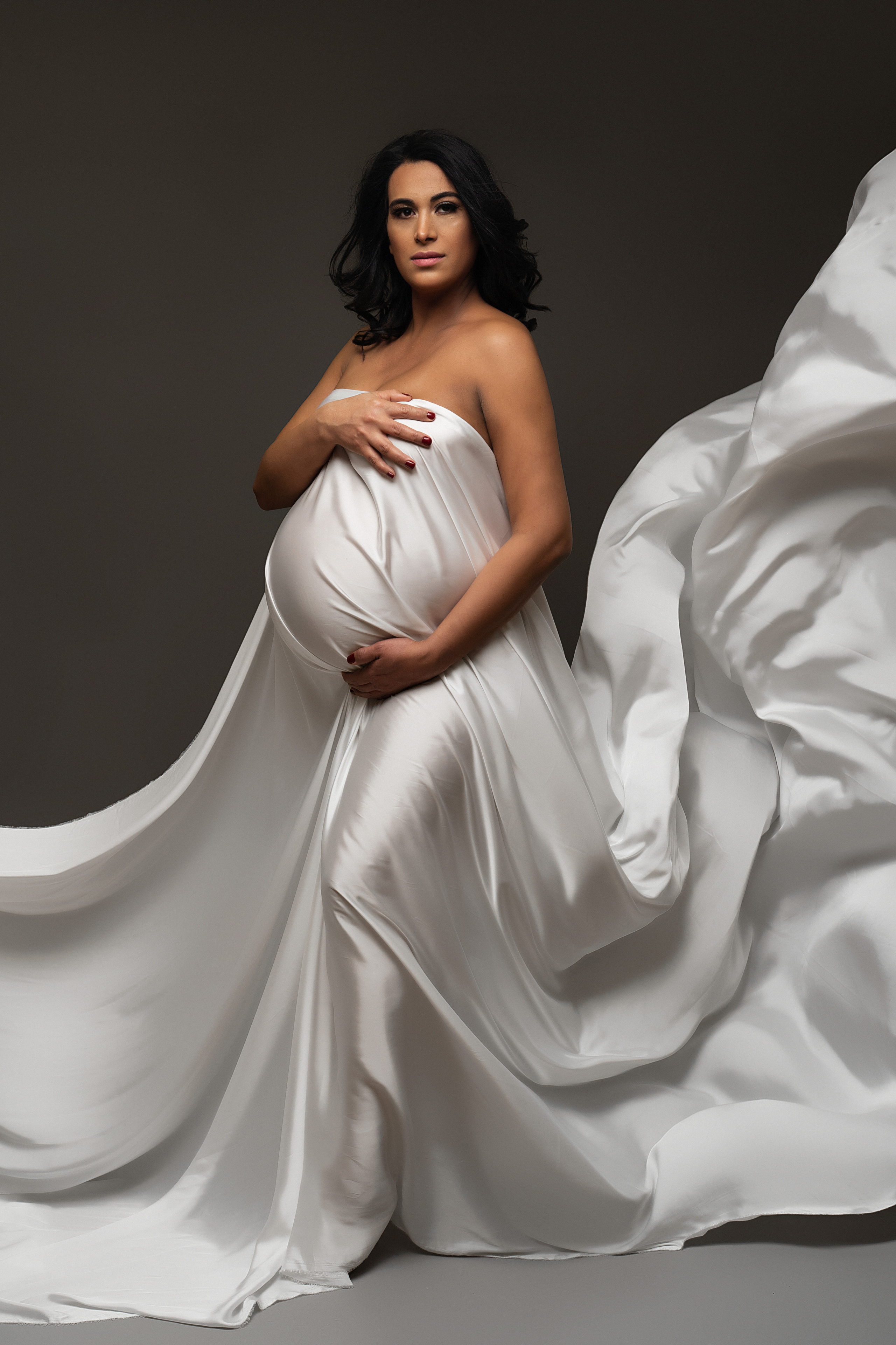 STUDIO: Josi. Maternity/Love story/Wedding photographer