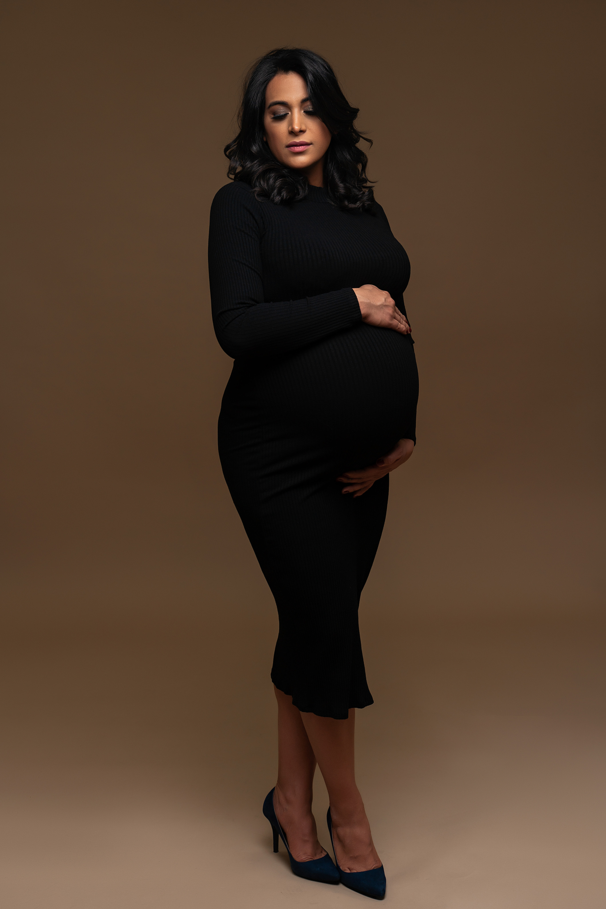 STUDIO: Josi. Maternity/Love story/Wedding photographer