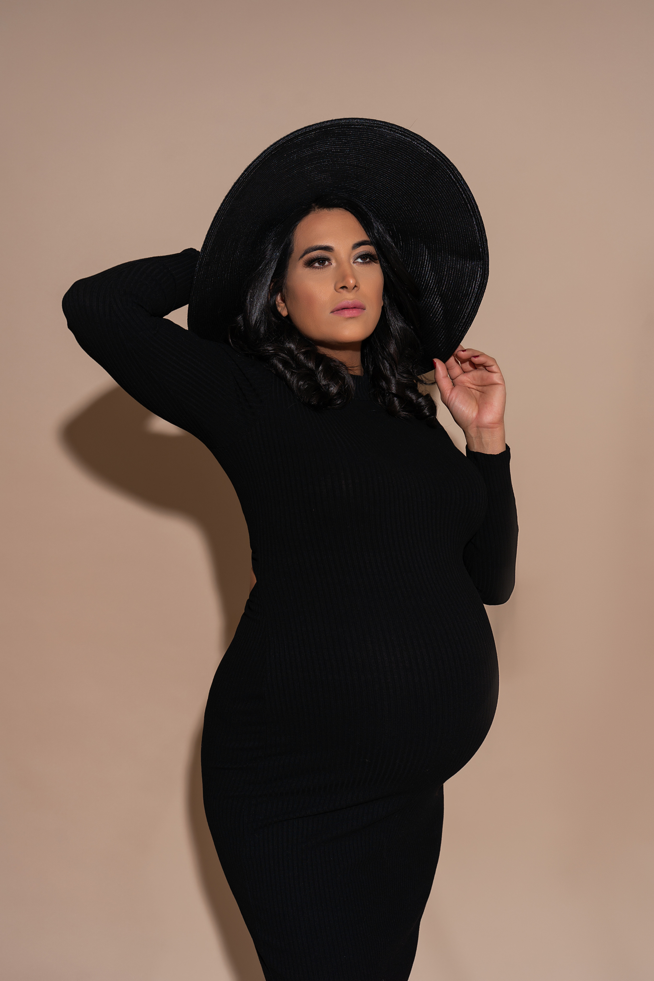 STUDIO: Josi. Maternity/Love story/Wedding photographer