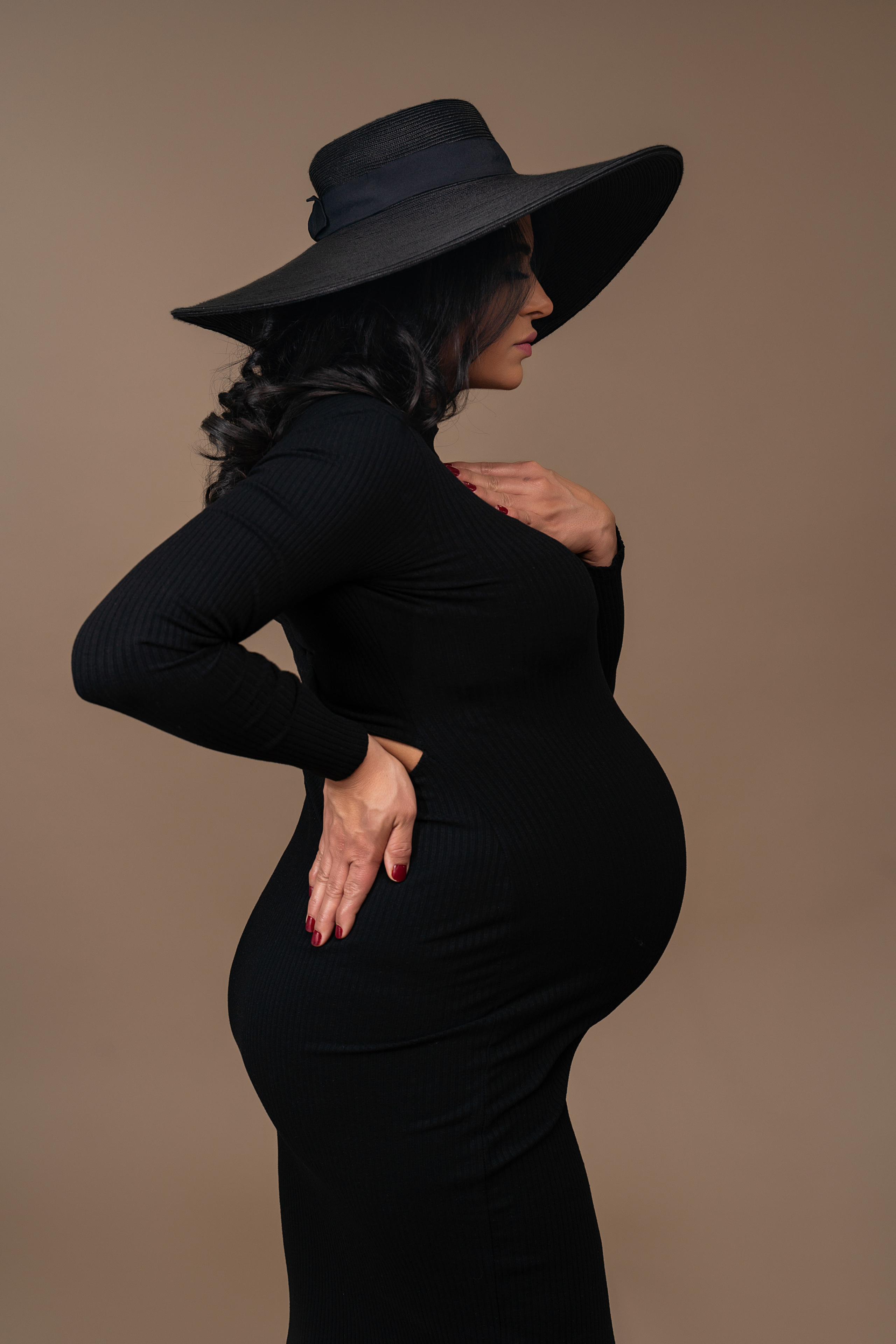 STUDIO: Josi. Maternity/Love story/Wedding photographer