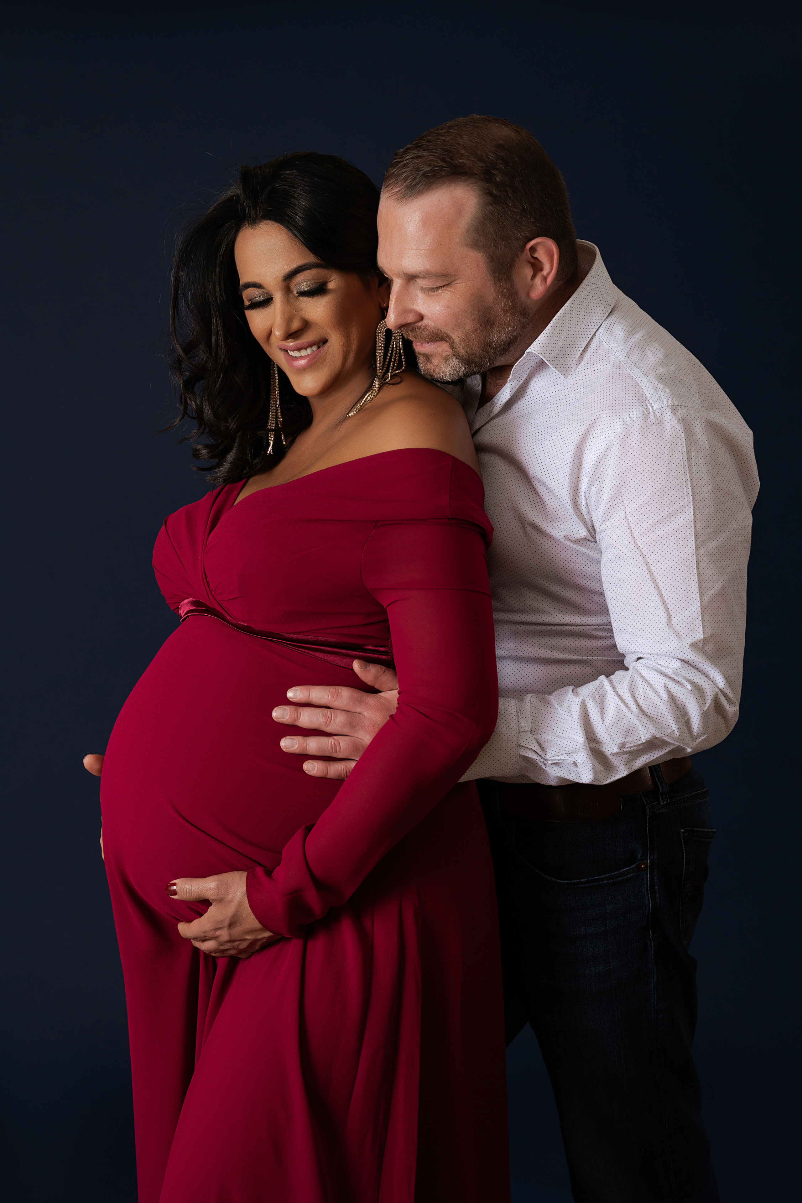 STUDIO: Josi. Maternity/Love story/Wedding photographer