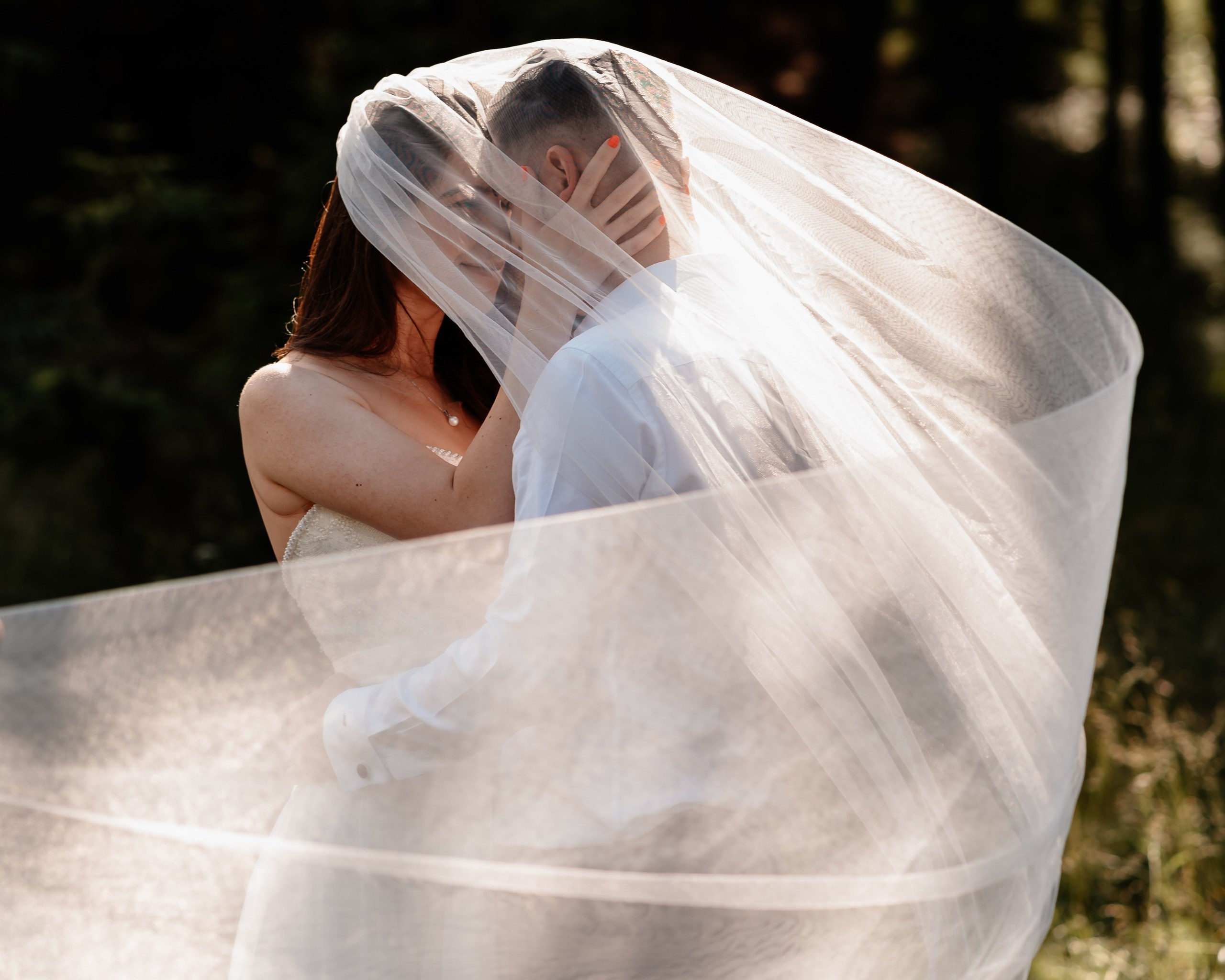 Trash the Dress la Lacul Bolboci  | Mihai Popa Fotograf. Fotograf Nuntă & Botez București - Mihai Popa | Dincolo de oameni, imortalizez emoții!