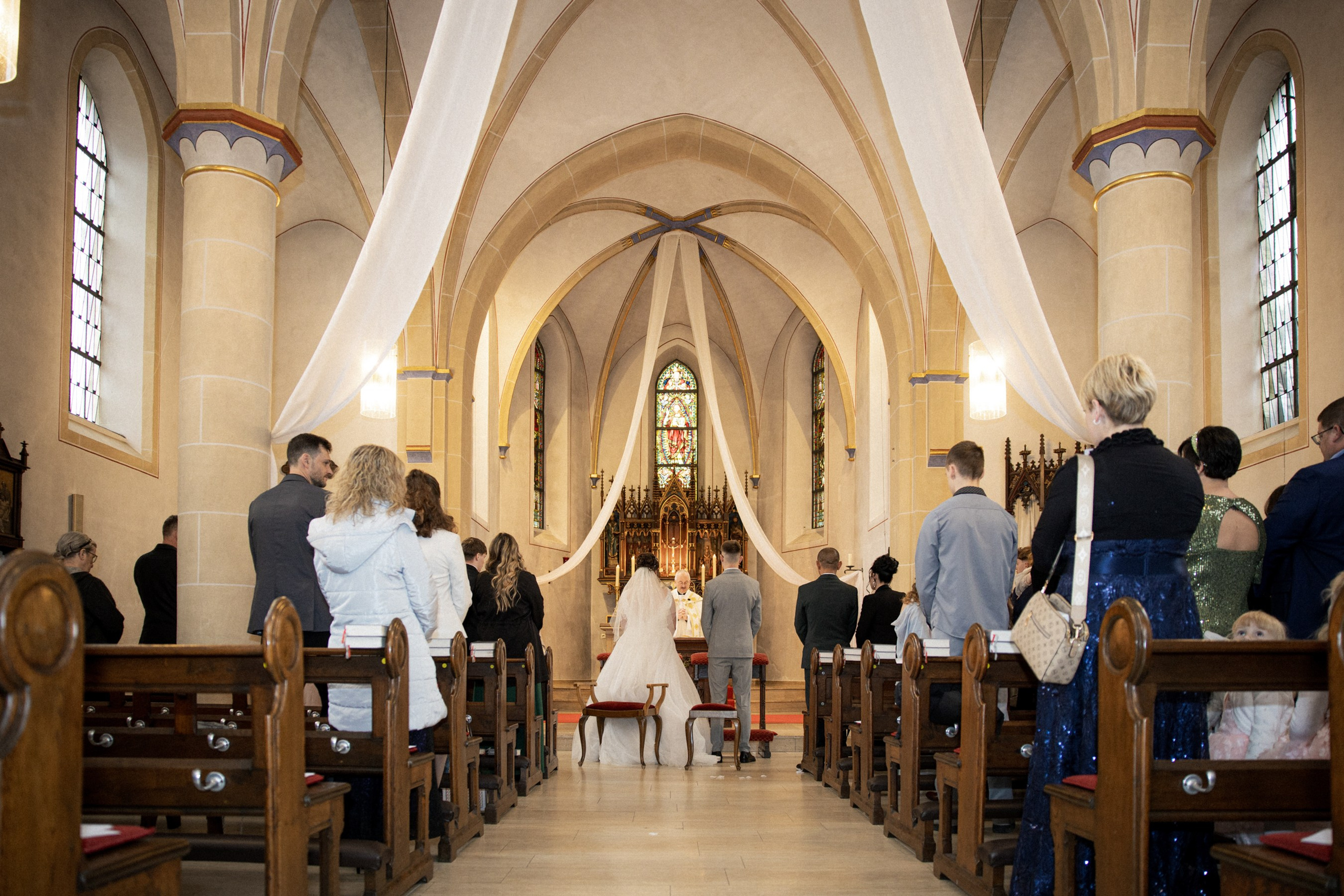 Kirchliche Trauung. Hochzeitfotograf in Bielefeld