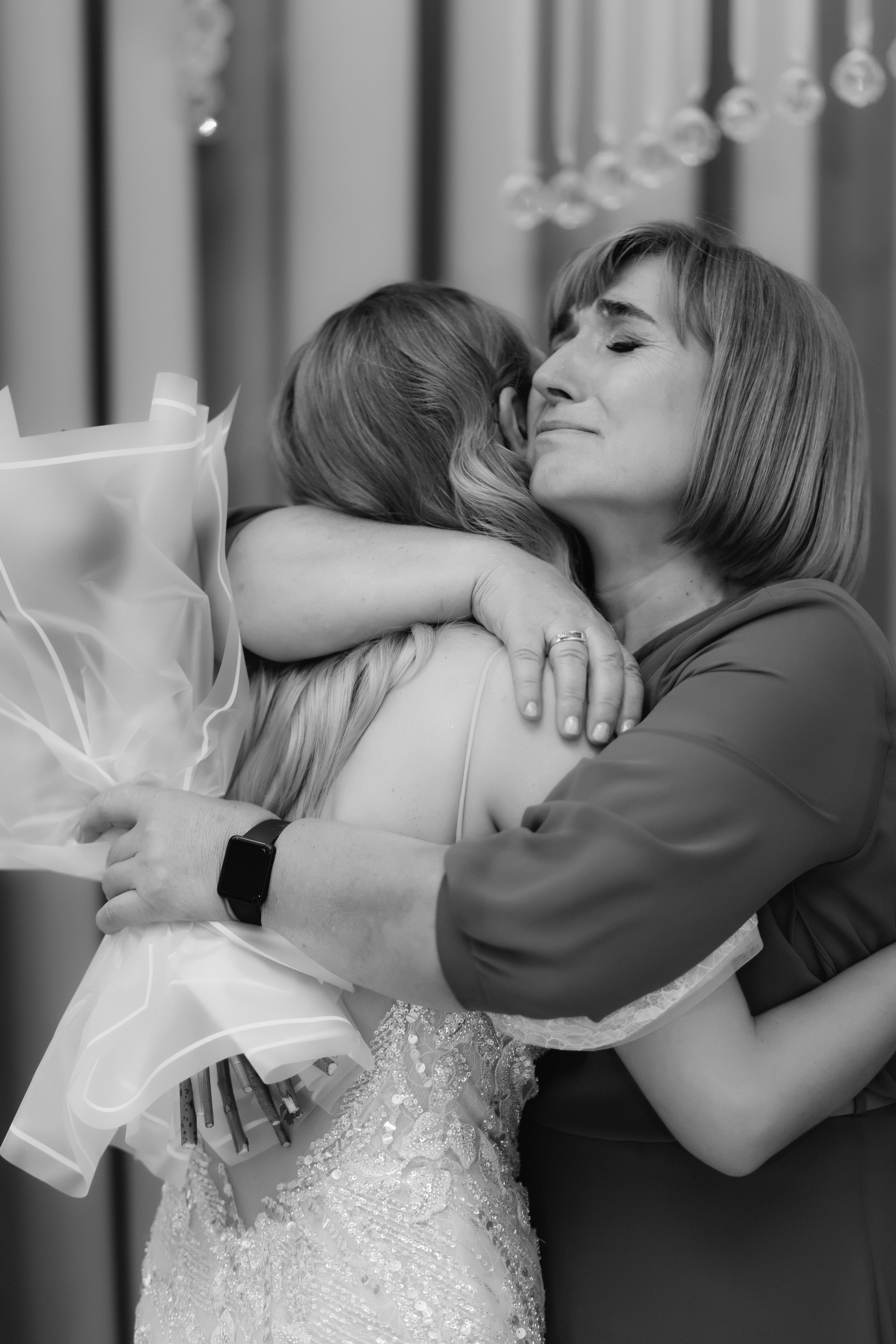 Atingerea e Dragoste. Servicii Foto Video în Chișinău și Europa ID-Brothers