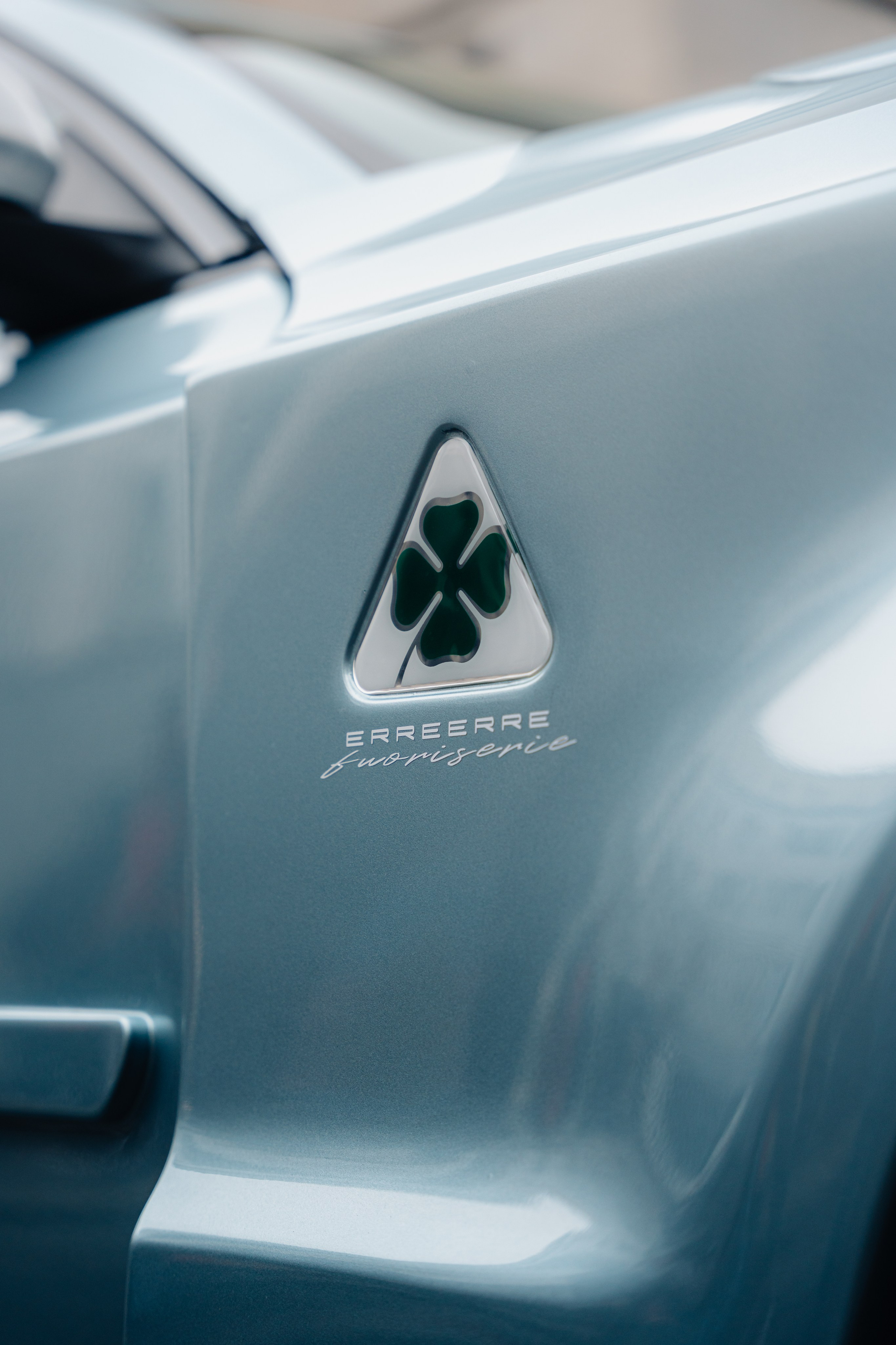 Afla Romeo Giulia ErreErre Fuoriserie. Photographe de voitures à Paris — Vitalii Motruk