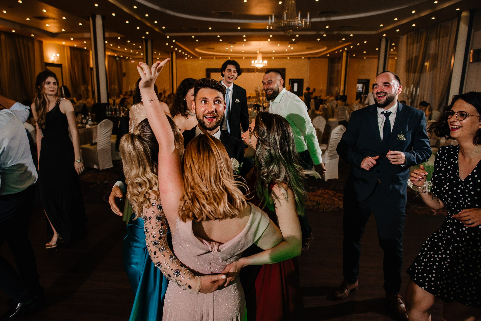 Radu Rahovan Fotograf de nuntǎ Cluj - Alba - Bistrița - Maramureș - Satu Mare - Sǎlaj - Târgu Mureș