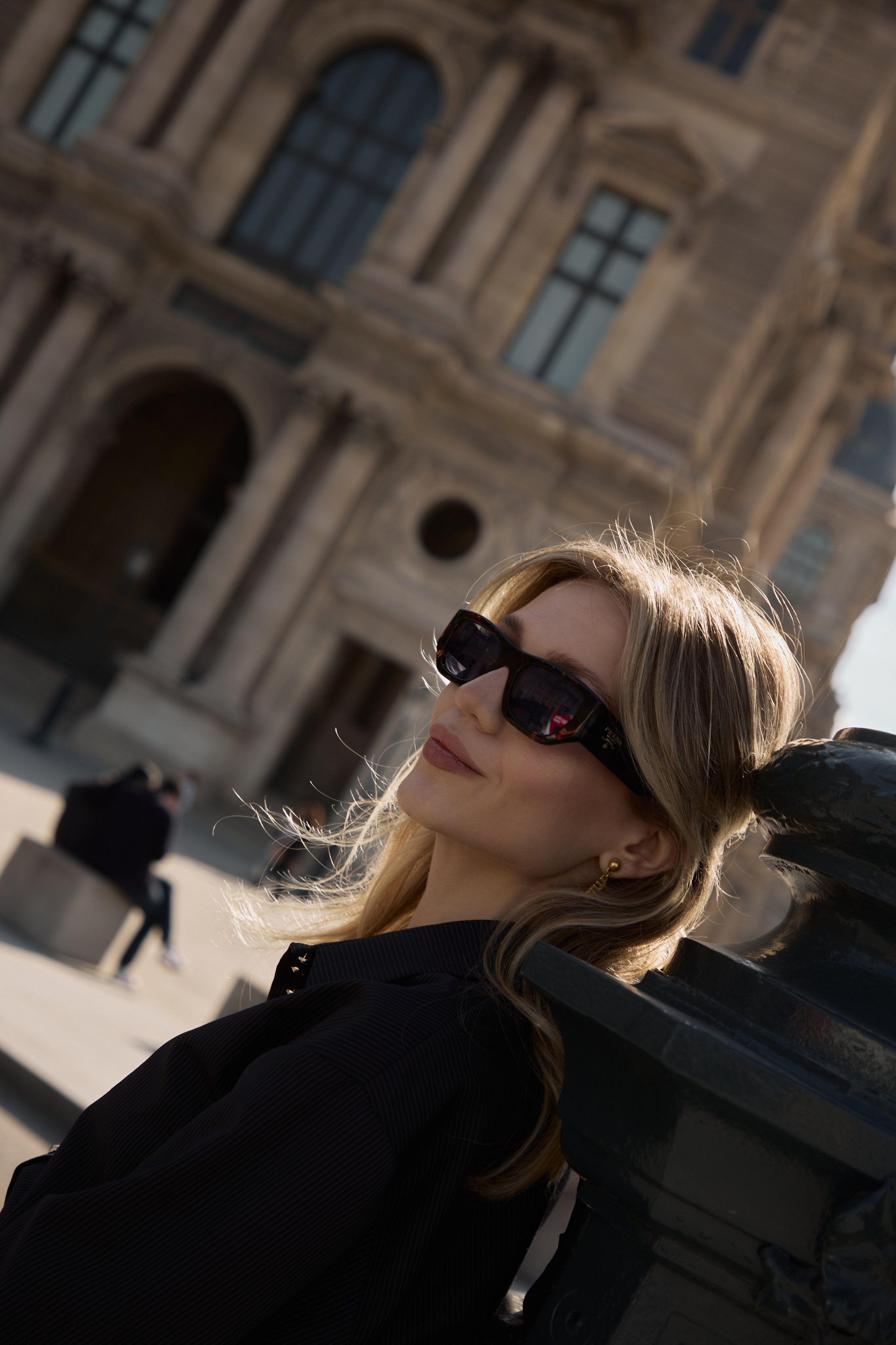 Victoria. Photographer in Paris