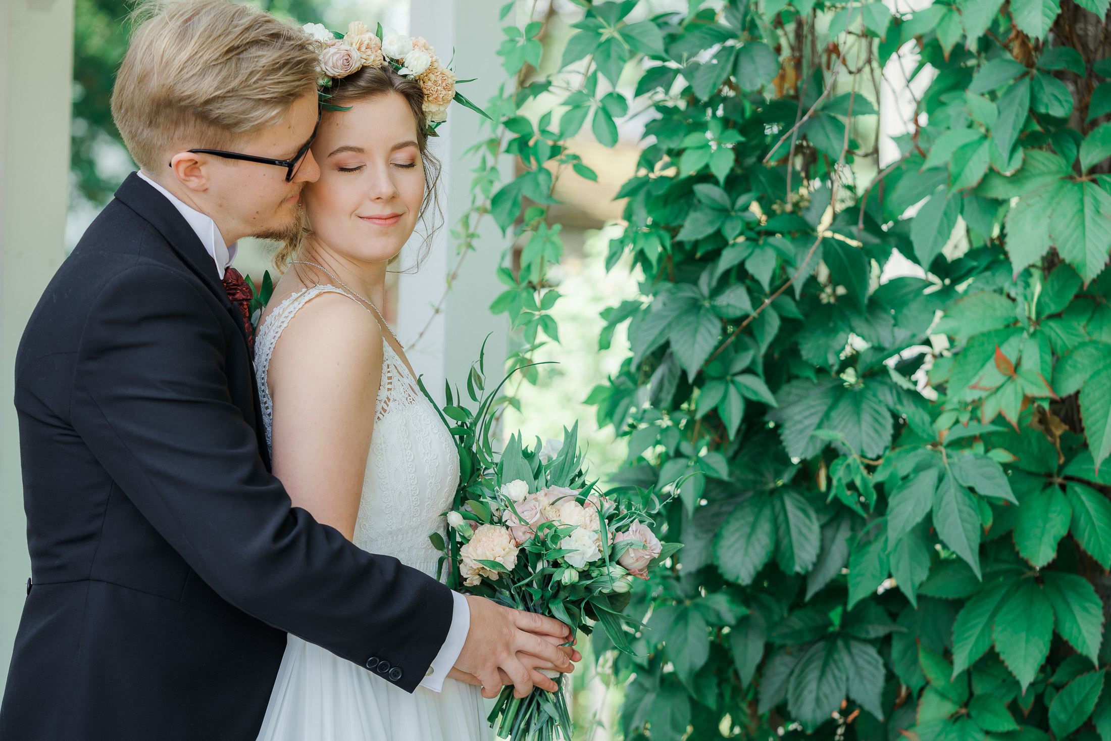 Sara & Tuomas, Karjalohja