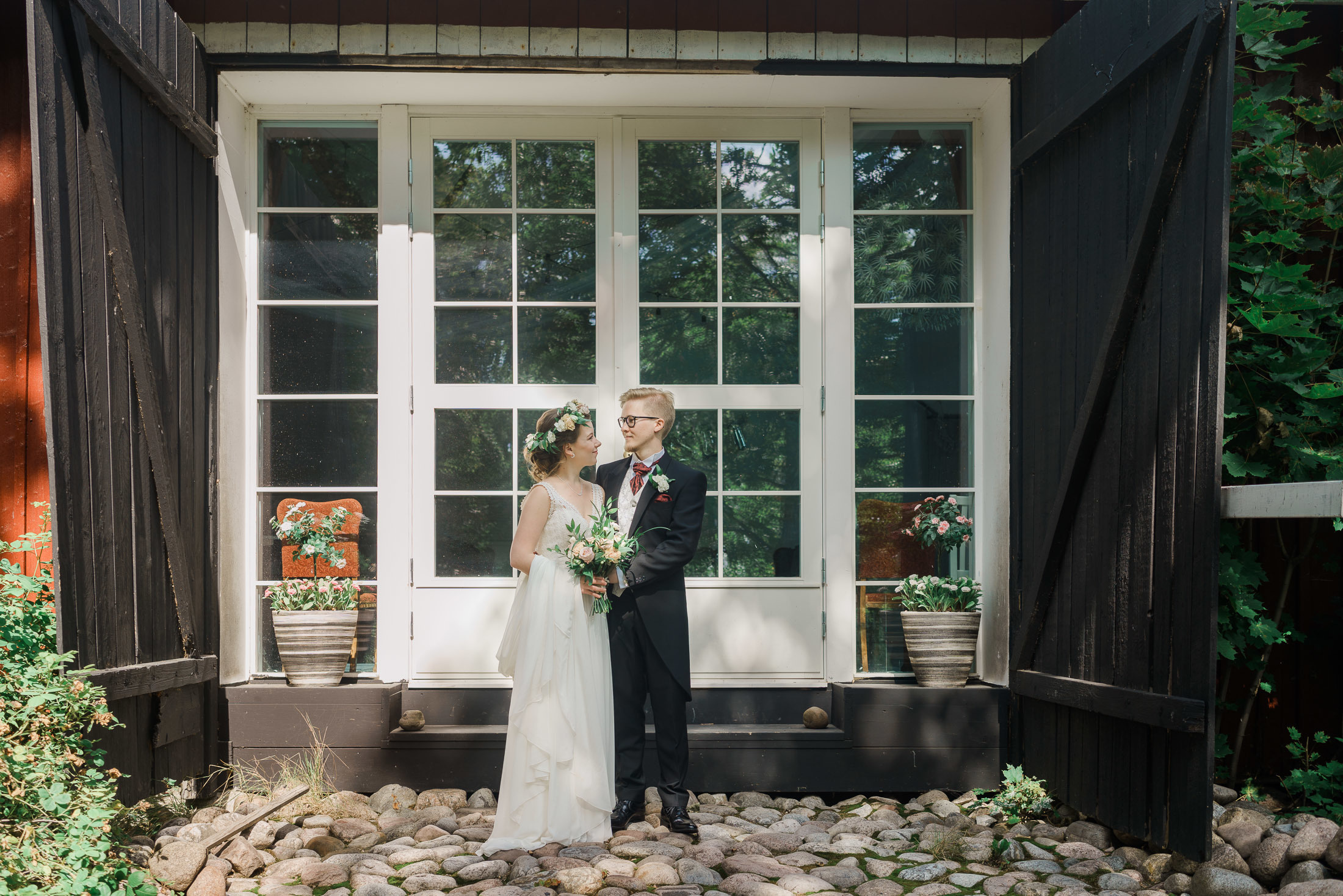 Sara & Tuomas, Karjalohja