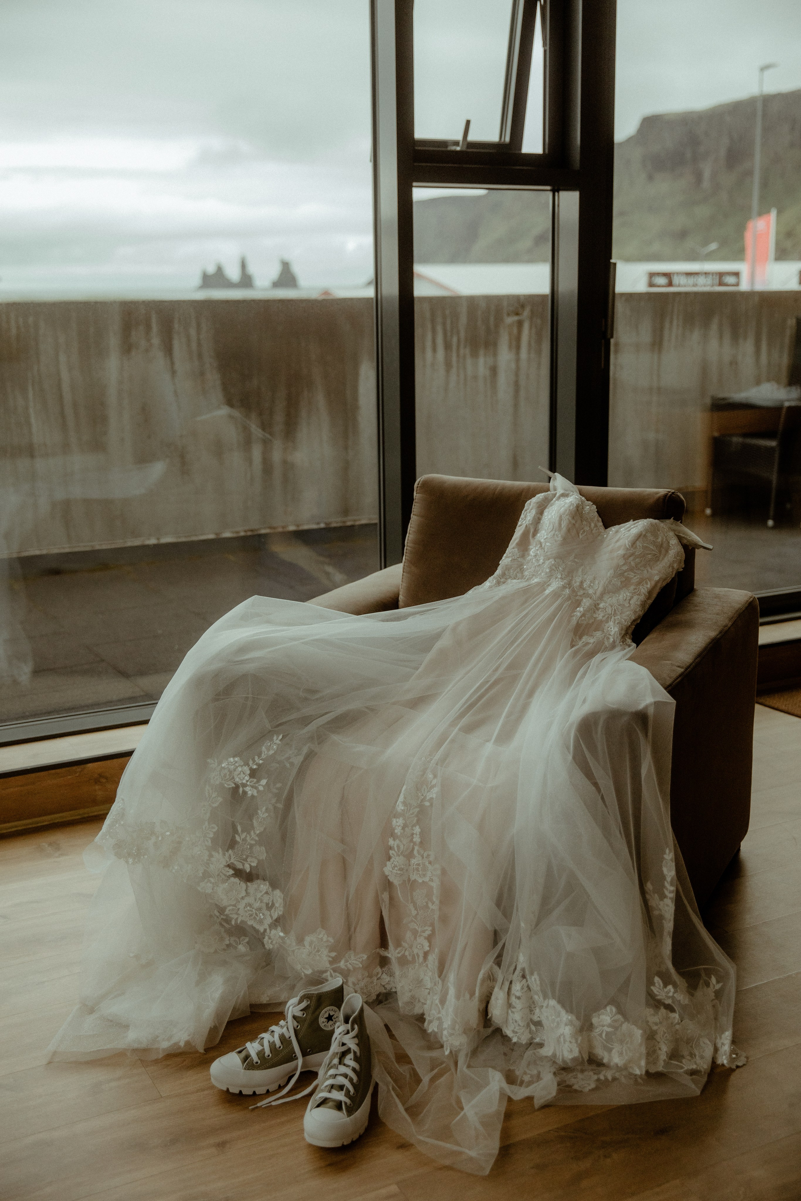Elopement at Kvernufoss Waterfall. Iceland elopement photo and video | Nikolaichik Photo
