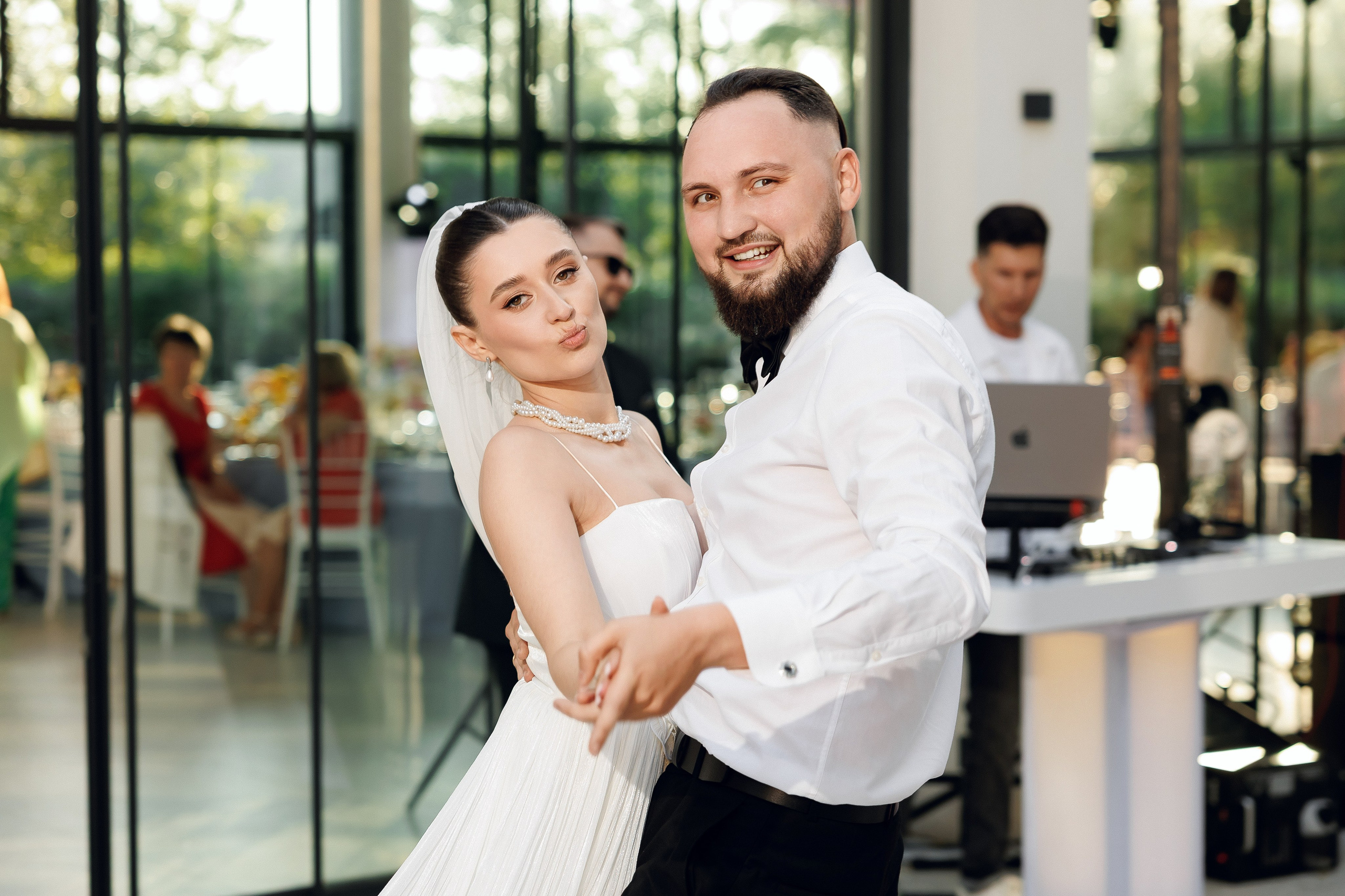 Florin & Corina — Complexul Turistic Costesti — Wedding Day. Servicii Foto și Video 067188353