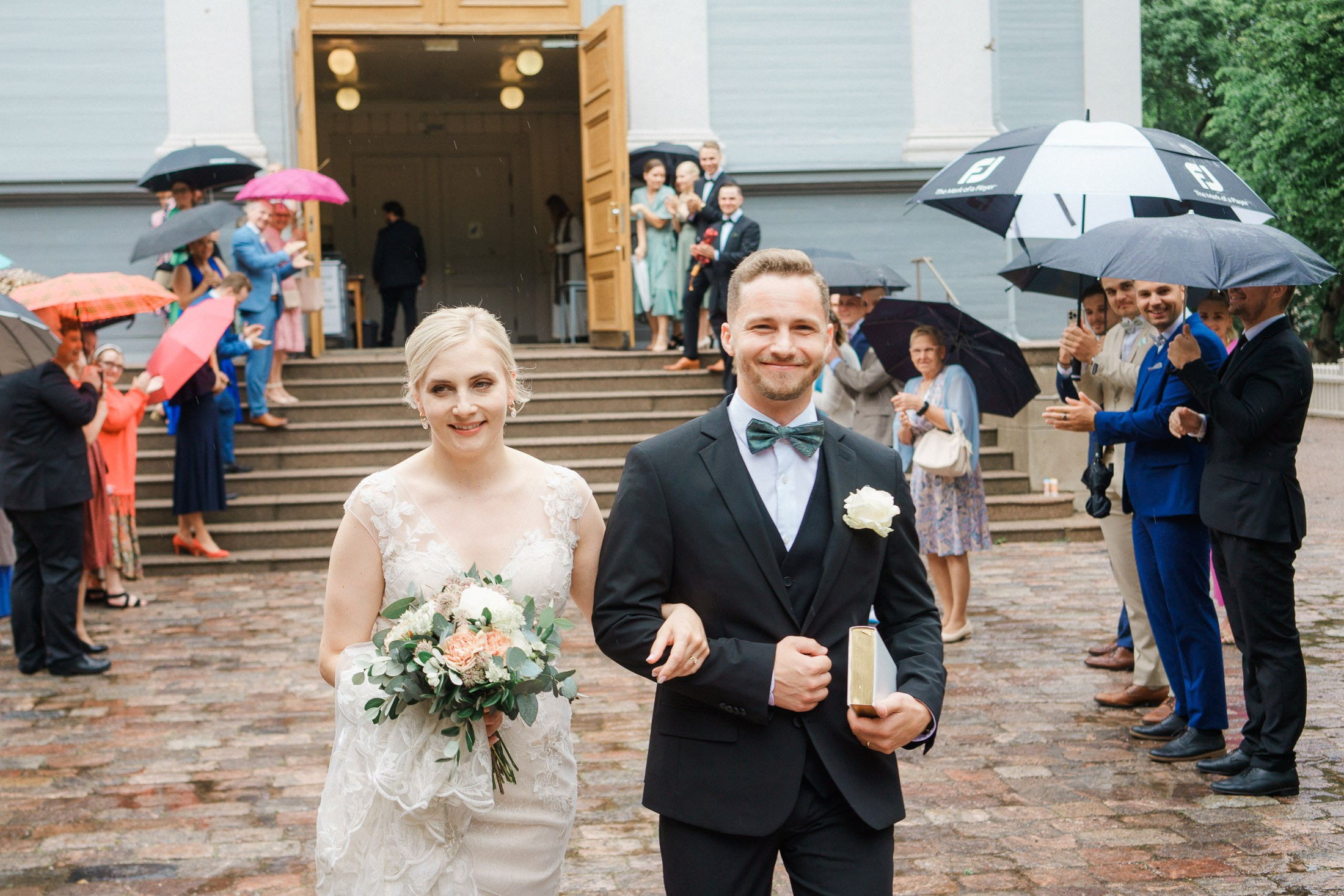 M&P, häävalokuvaus Klaus K, Rake-sali ja Helsingin vanha kirkko