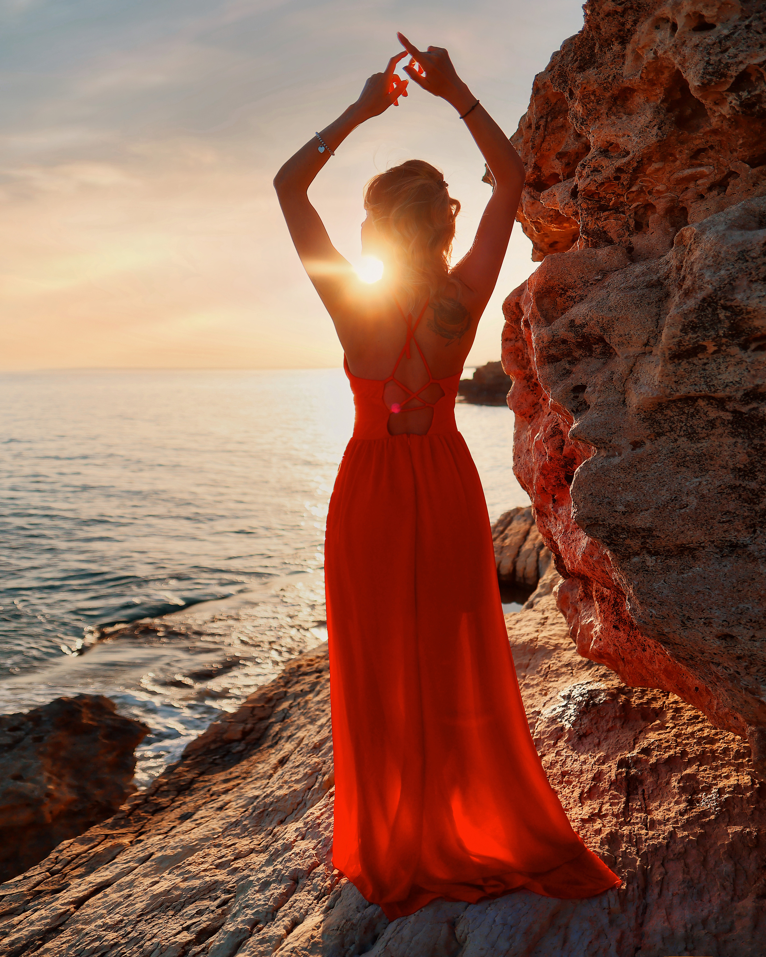 Индивидуальная съемка в красном платье, Айя-Напа. Апрель, 2022. Kipriotka. Ваш фотограф на Кипре (Айя-Напа, Протарас)