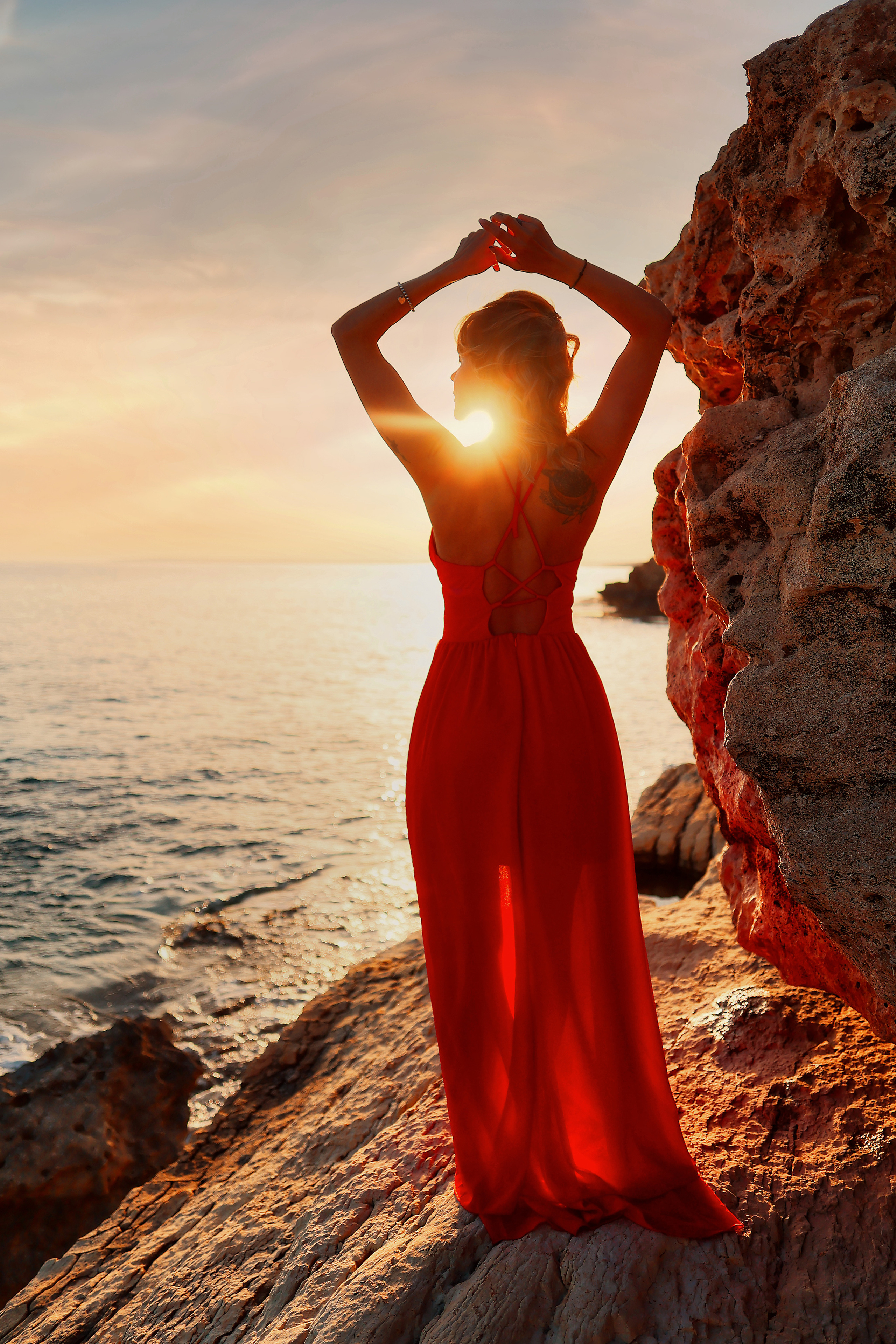 Индивидуальная съемка в красном платье, Айя-Напа. Апрель, 2022. Kipriotka. Ваш фотограф на Кипре (Айя-Напа, Протарас)