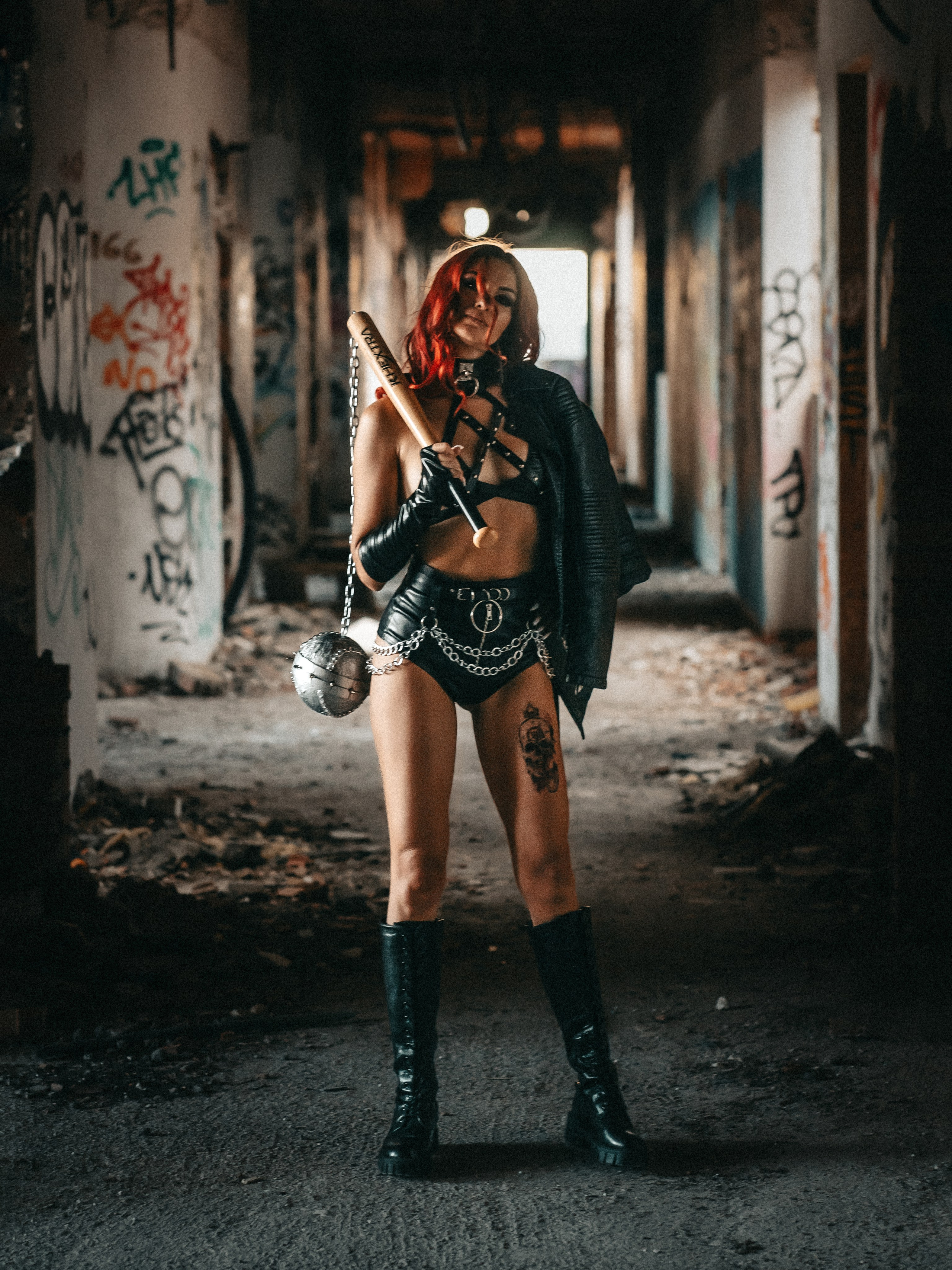 Retrato femenino en Madrid — belleza auténtica con luz natural Asesoría de estilismo, poses y localización. Imágenes elegantes y atemporales. Fotógrafa en Madrid | Retratos femeninos, familia y sesiones con caballos – Anna Maruleva