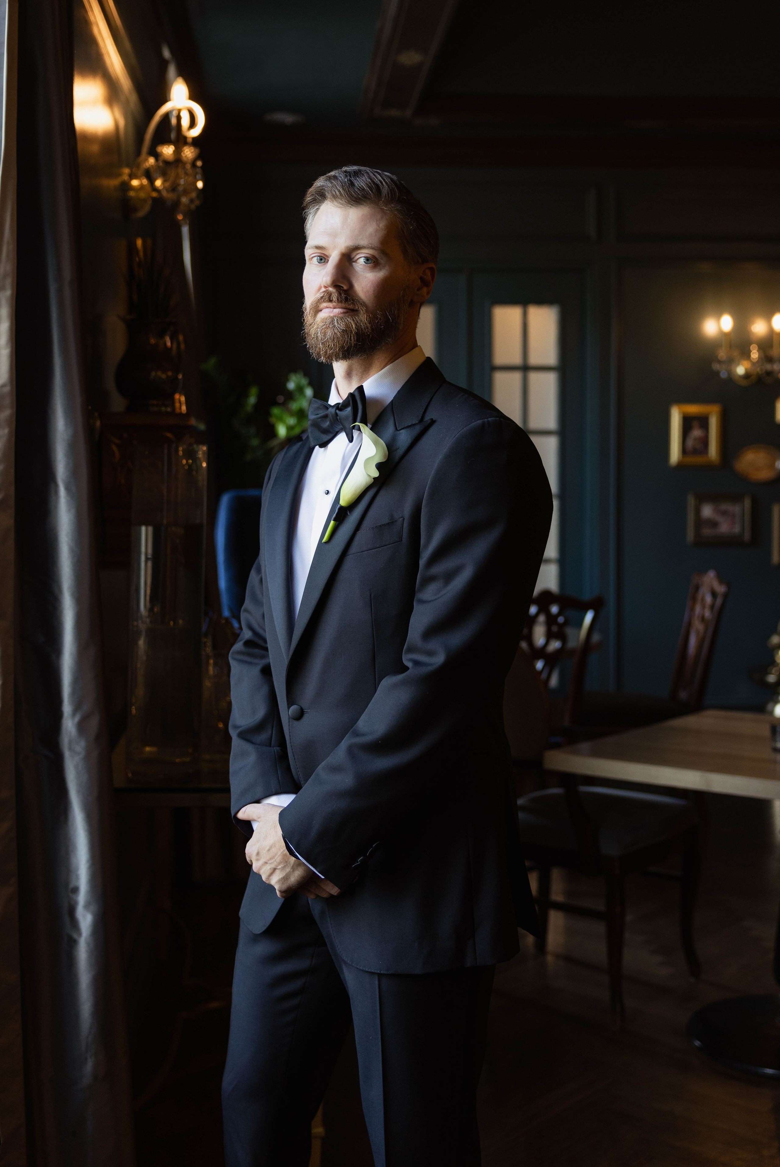 Elegant & Timeless Wedding Photography at Hotel Saskatchewan. Wedding photography and videography in Regina, Saskatchewan