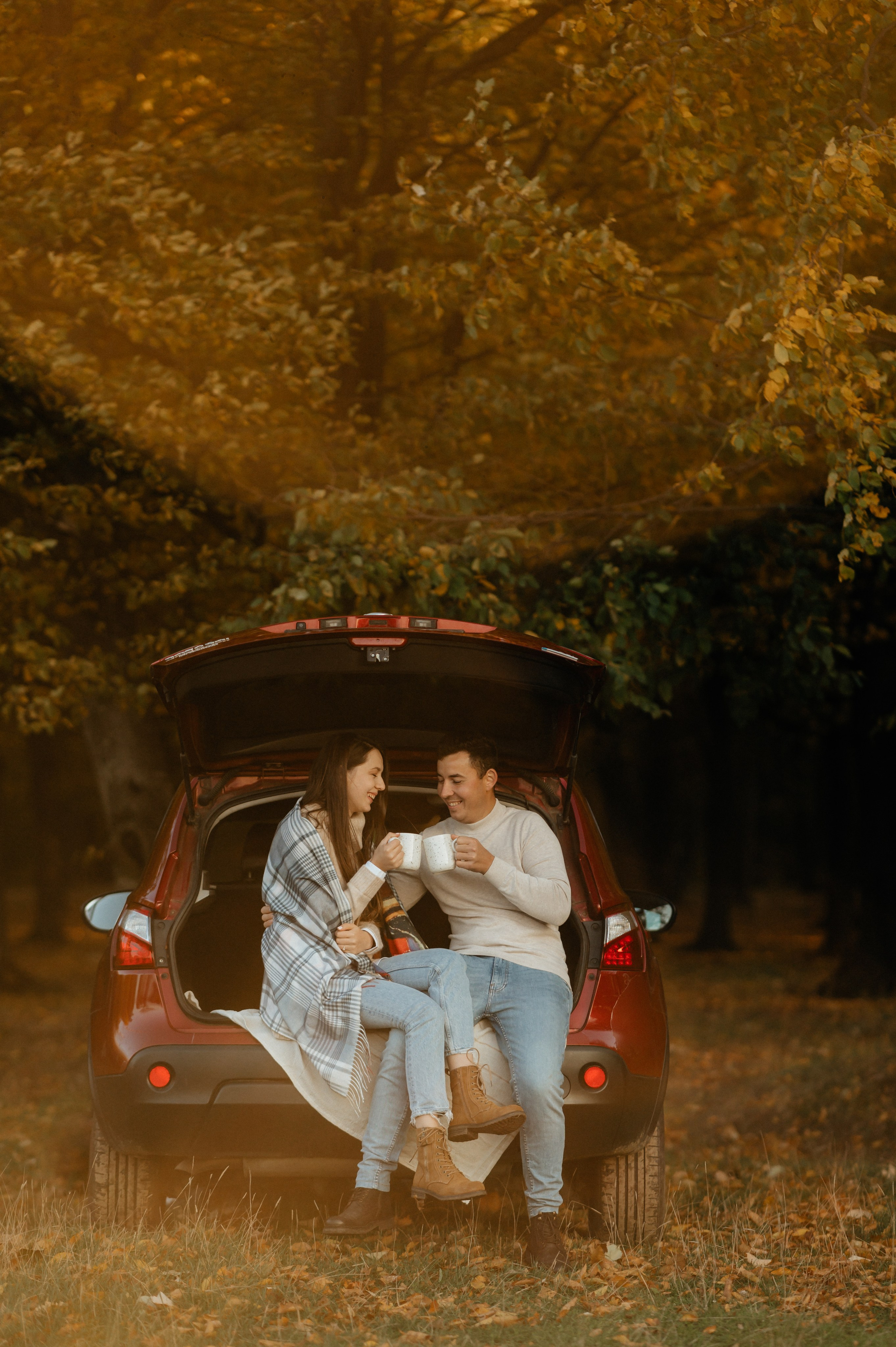 Save the date toamna , in natura. Proud Vision Weddings | Wedding Photography & Film — Servicii profesionale Foto Video Nunta Iasi