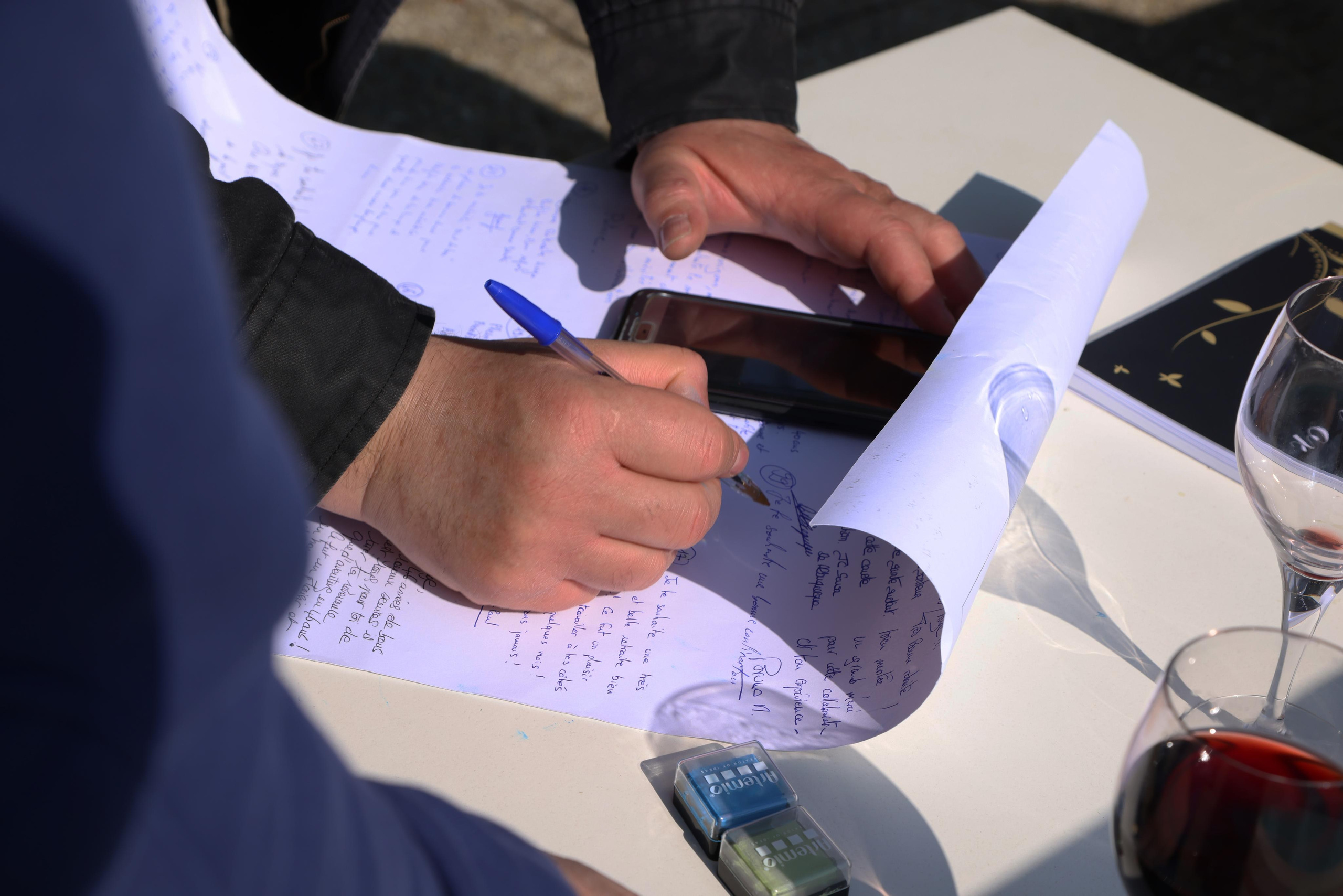 Annonces. Natalia Bogdanovska. Films et photographie corporate en France