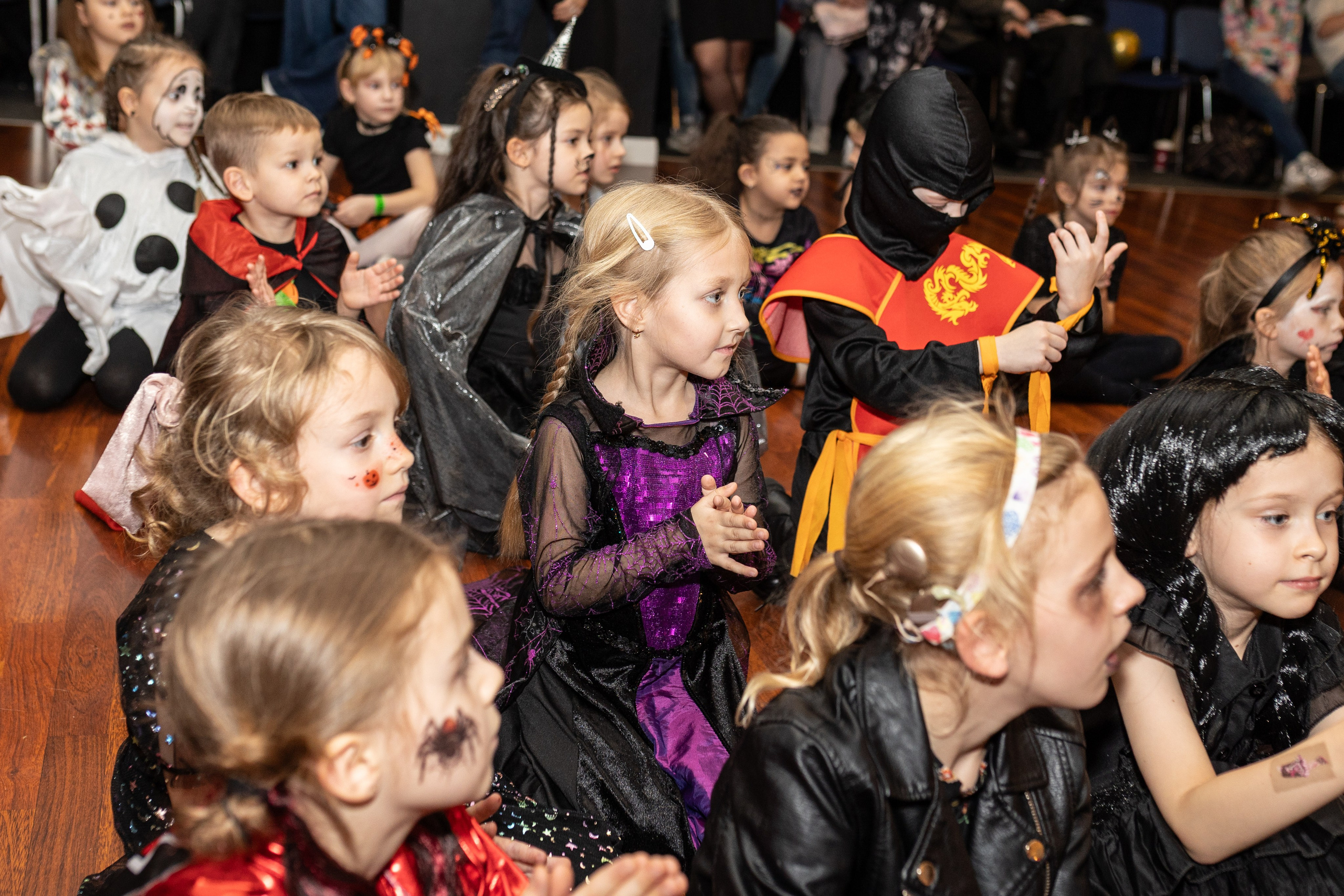 Leo dance studio Helloween 2025. Семейный и детский фотограф в Варшаве Мила Бобровская