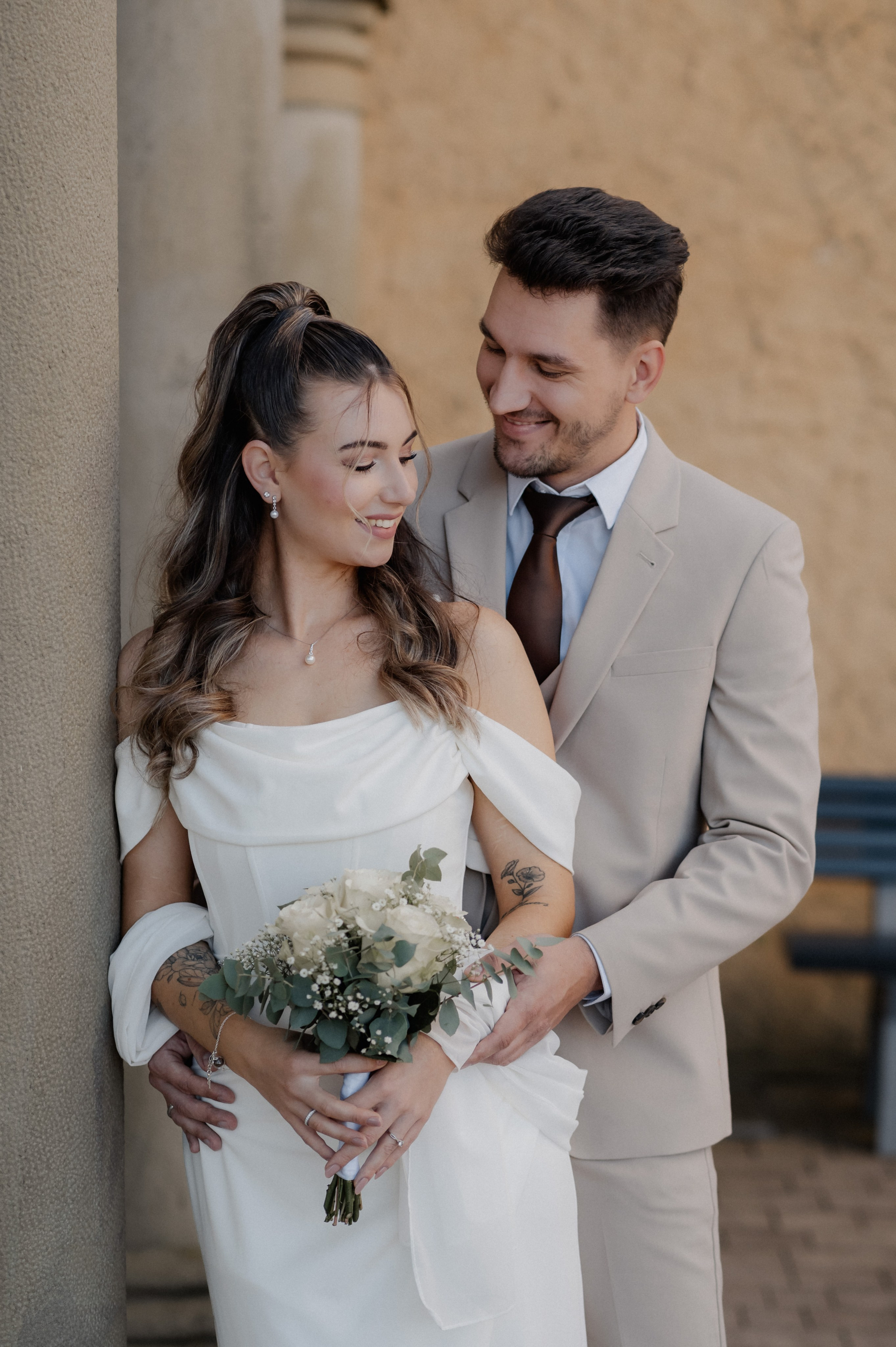 CIVIL WEDDING IN STADTSCHLOSS IN HERRIEDEN. Photographer in Nuremberg Irina Mehnert from Ansbach