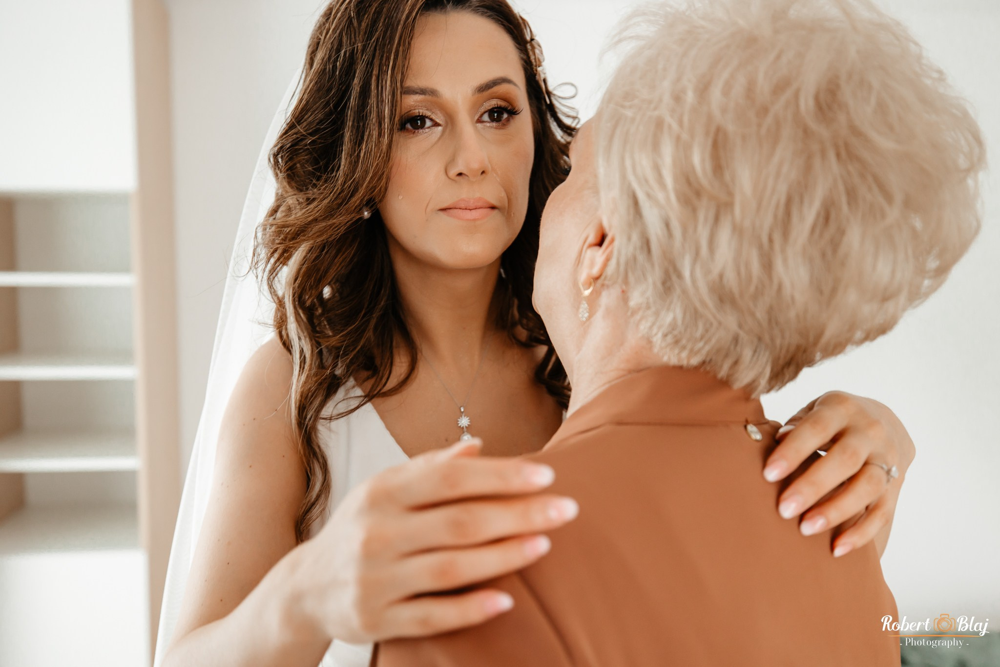 Ioana & Florin. Robert Blaj - Fotograf Nuntă Iași