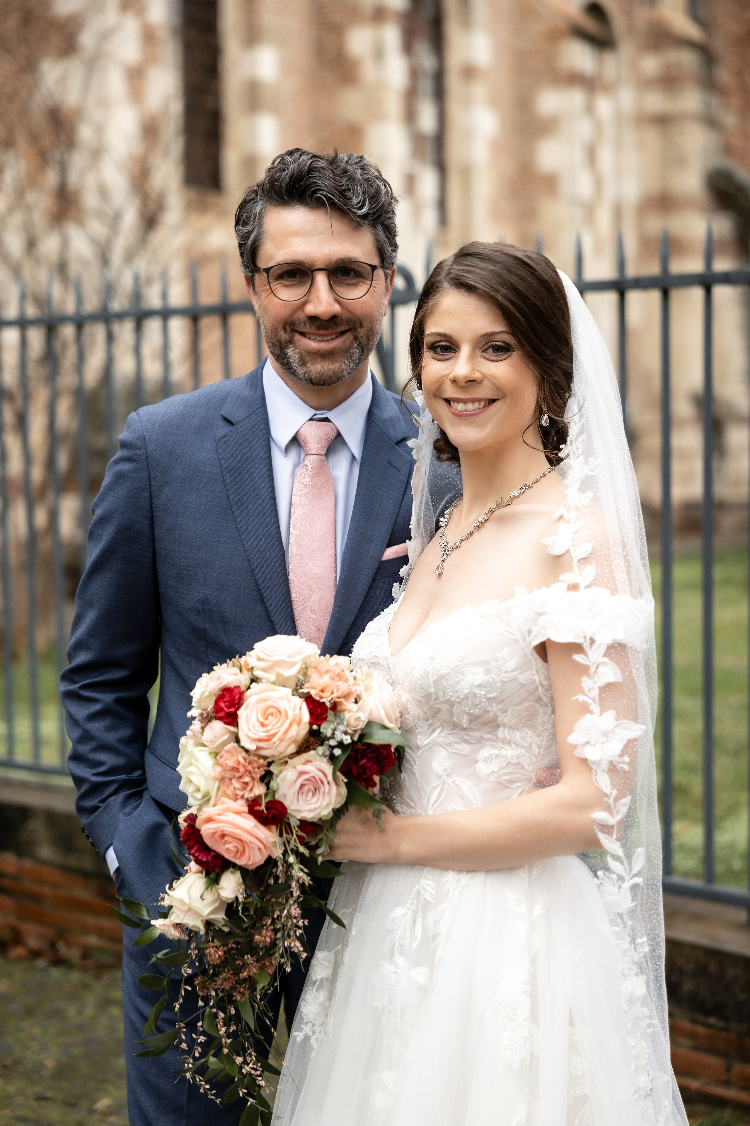 Christmas wedding to remember in Toulouse, Capitole. Gillian & Scott. Eugenie Smirnova — wedding, corporate and lifestyle photographer in Toulouse and Southwest France