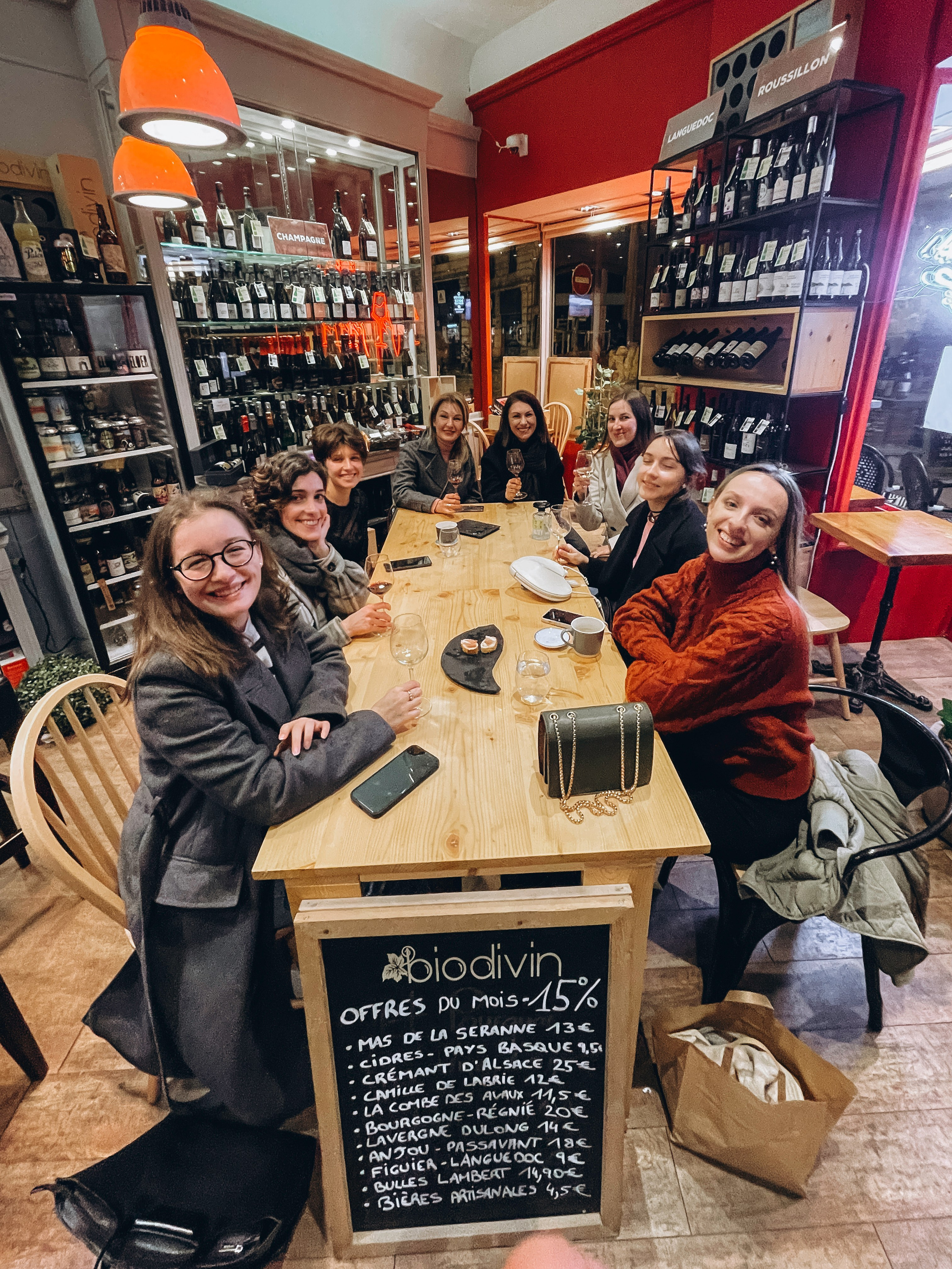 Event photo session for Art brunch Toulouse. Eugenie Smirnova — wedding, corporate and lifestyle photographer in Toulouse and Southwest France