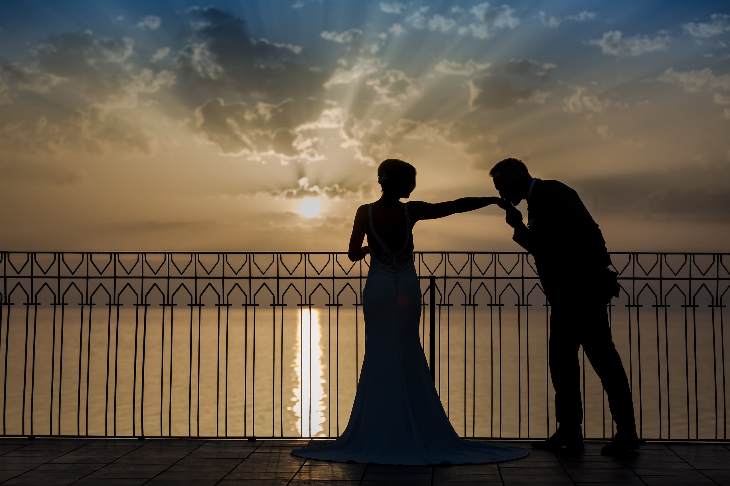 Hochzeitsfotograf Deutschland – Emotionale Fotos. Fotograf Sergej Nevelskij in Dortmund — Emotionale Hochzeitsfilme, Immobilienaufnahmen & individuelle Fotobücher