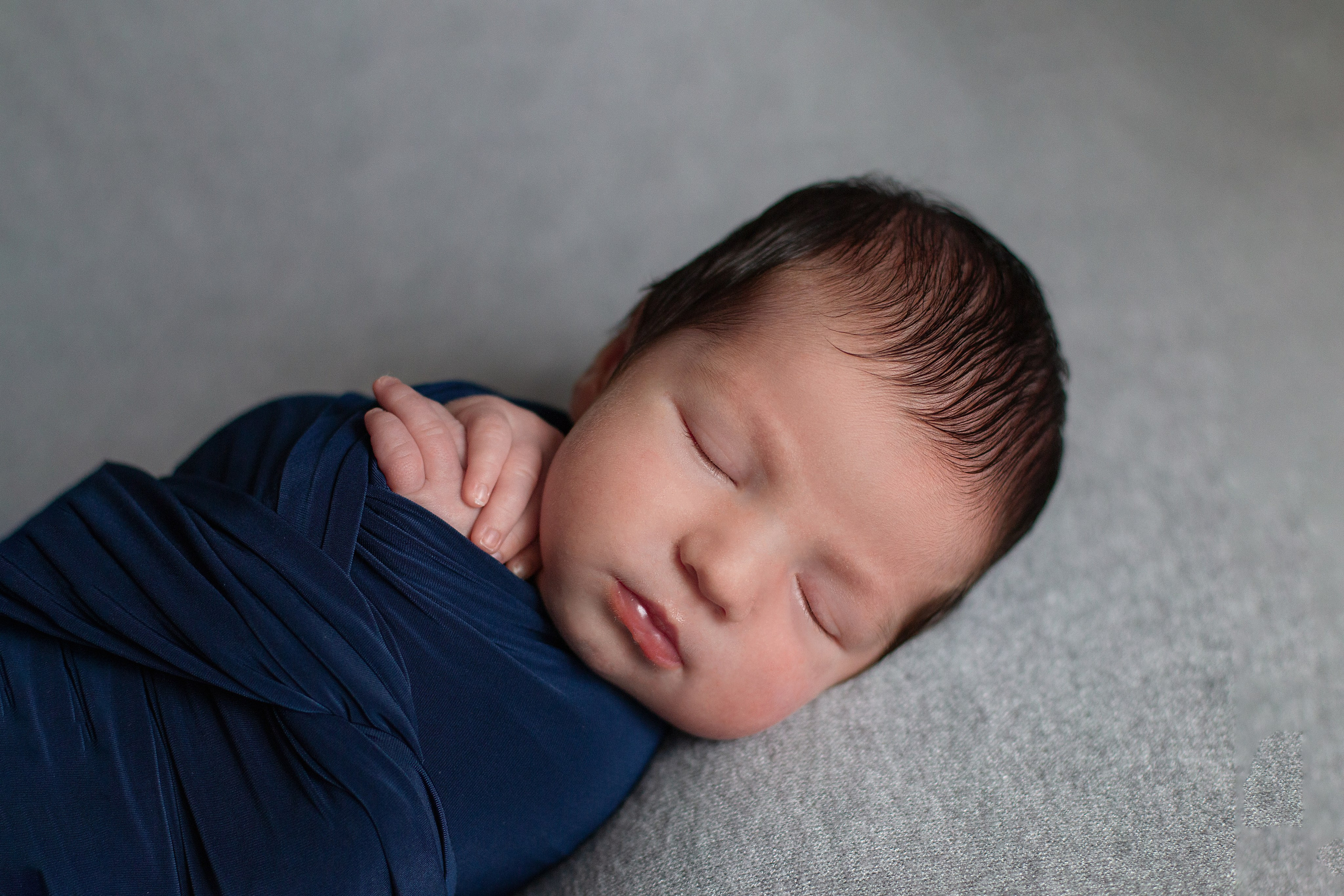 Newborn классическая. Детский и семейный фотограф в г. Бельцы