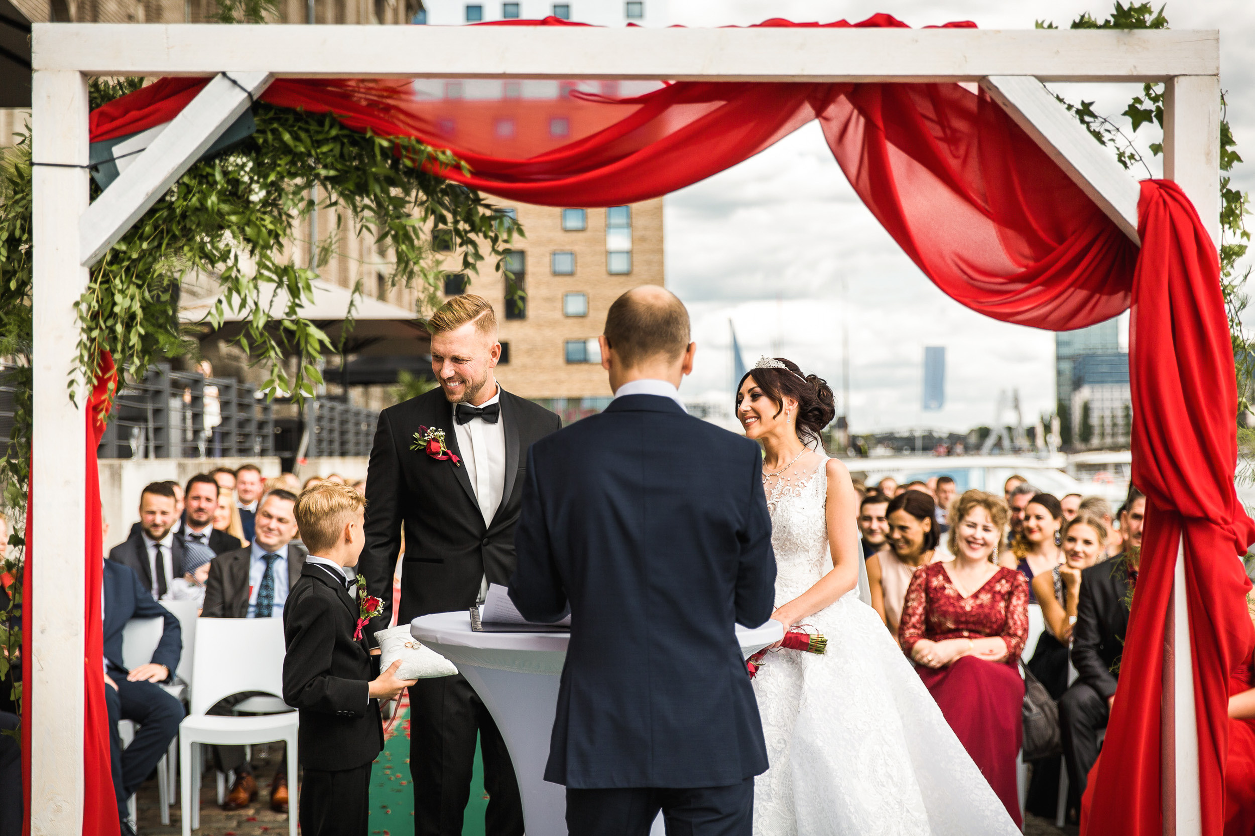 Hochzeitsfotograf, Hochzeitsreportage Berlin, Potsdam, Hamburg. Hochzeitsvideo, Hochzeitsfilm, Hochzeitsvideograf Berlin