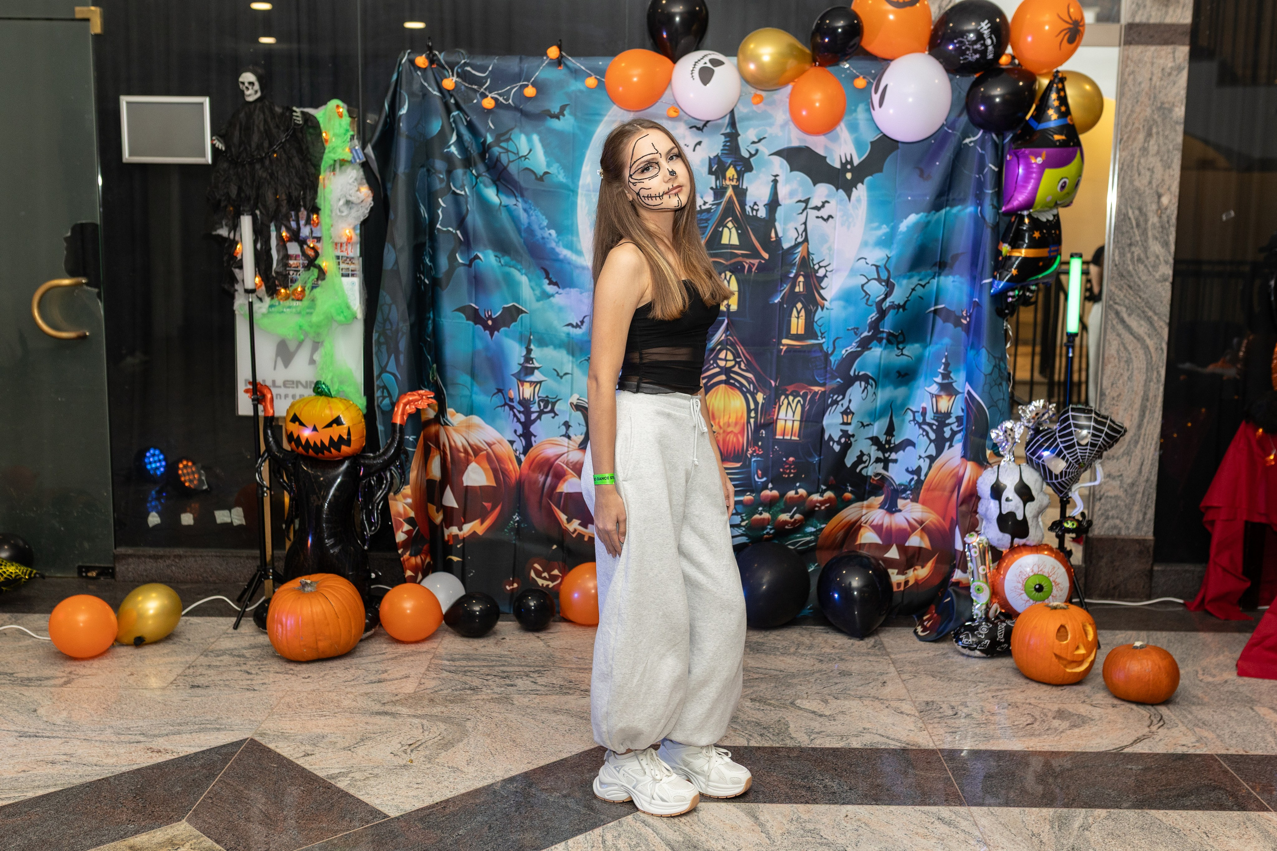 Leo dance studio Helloween 2025. Семейный и детский фотограф в Варшаве Мила Бобровская