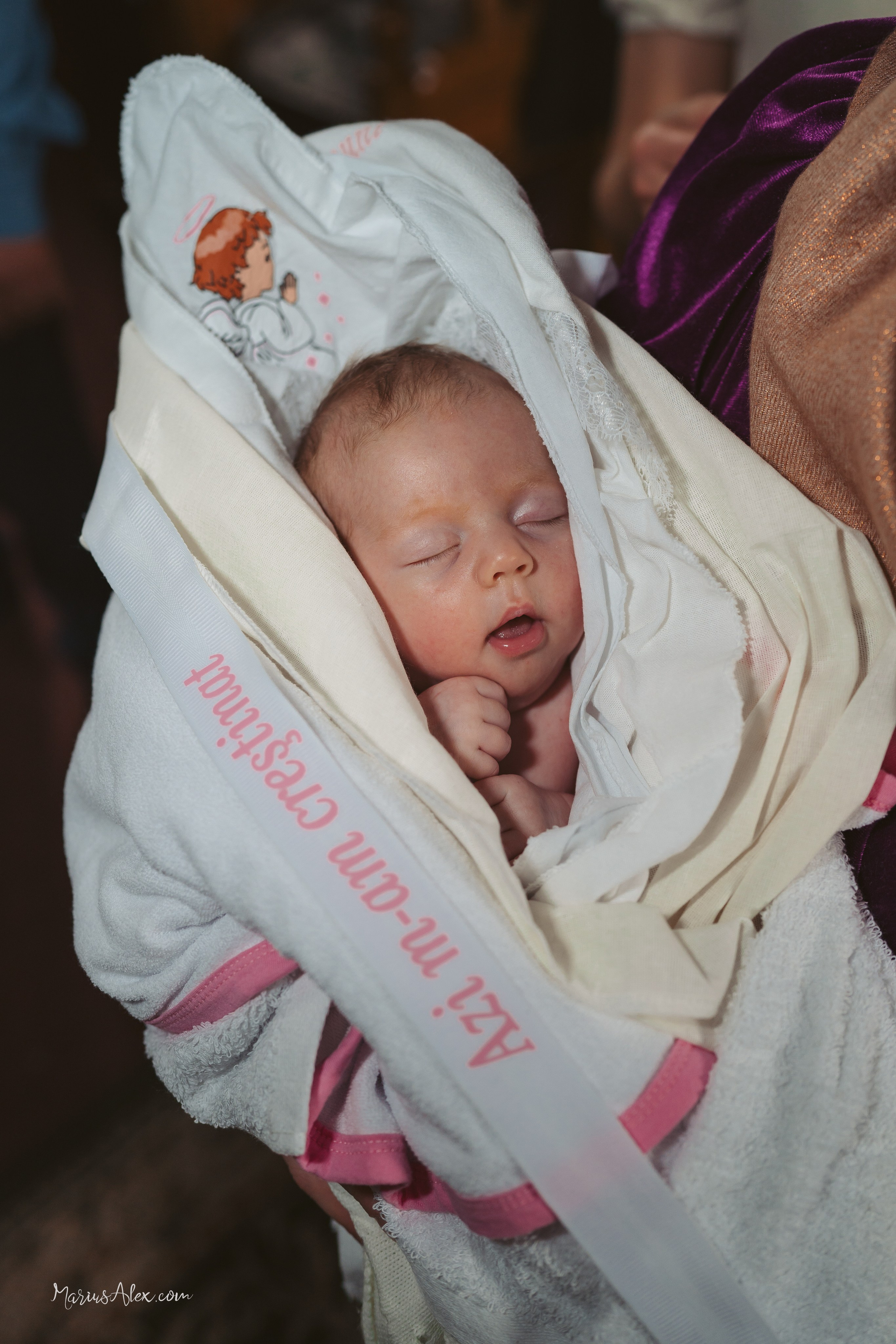 Botezul micutei Melania Selena. Marius Alex fotograf de eveniment si portret din Suceava