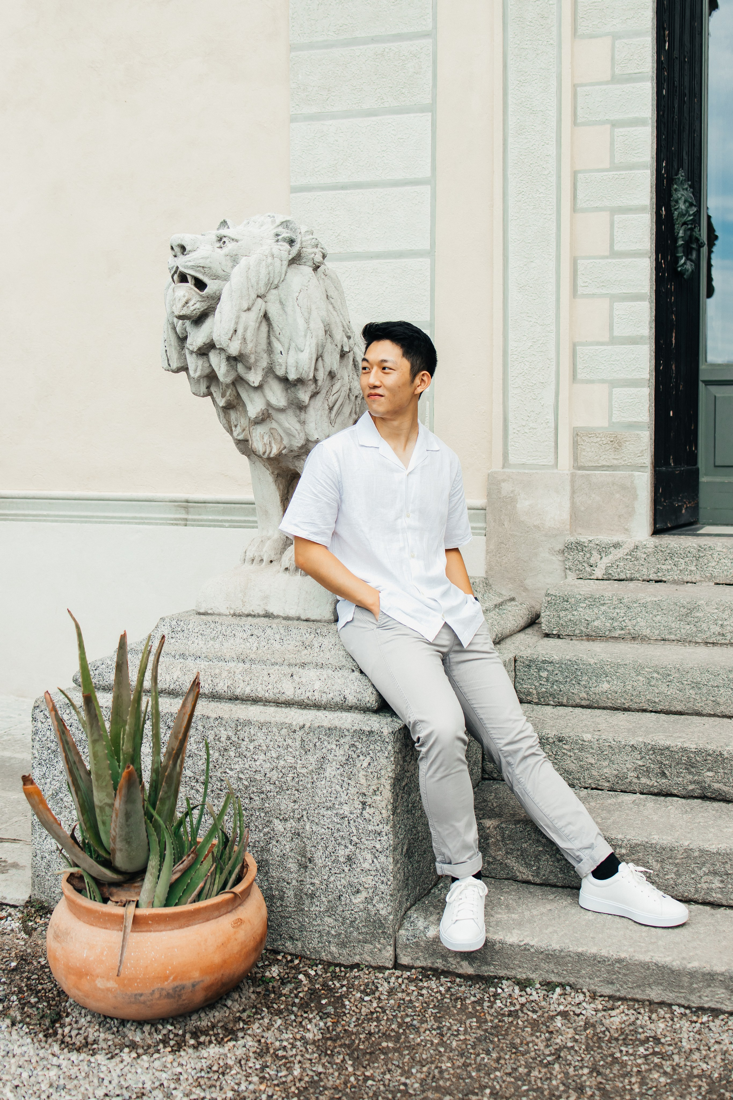 Lake Como Engagement Photography | Villa Monastero. Photographer in Italy Anna Linnik