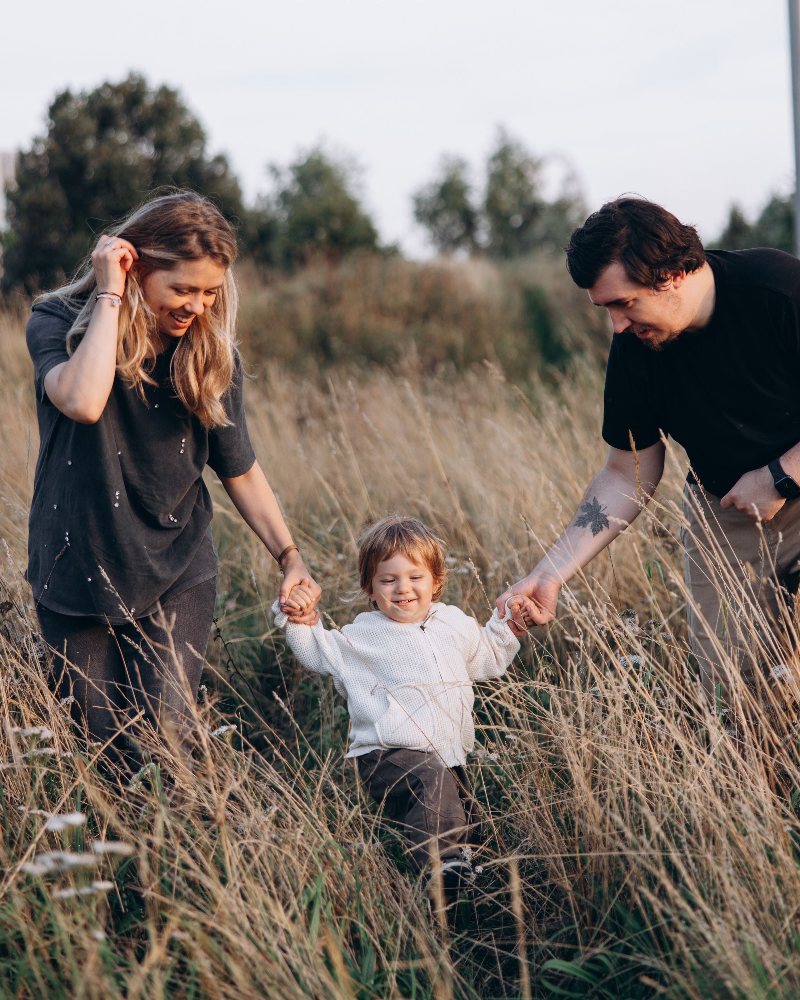 Maksim with parents (Queen Elizabeth Olympic park). Anastasia Klink, Photographer in London