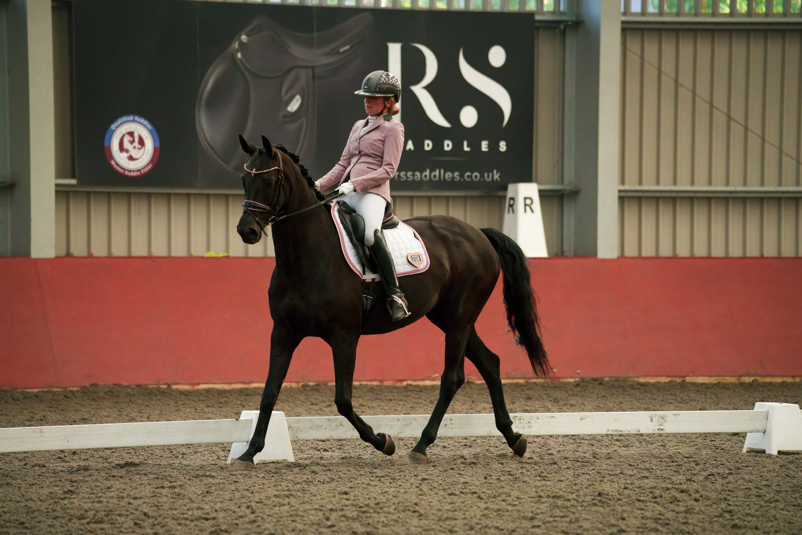 Show Jumping Photography in Leicestershire | Equine Action Shots by El. Leicestershire Equine Photography by El | Authentic Equine Portraits & Events