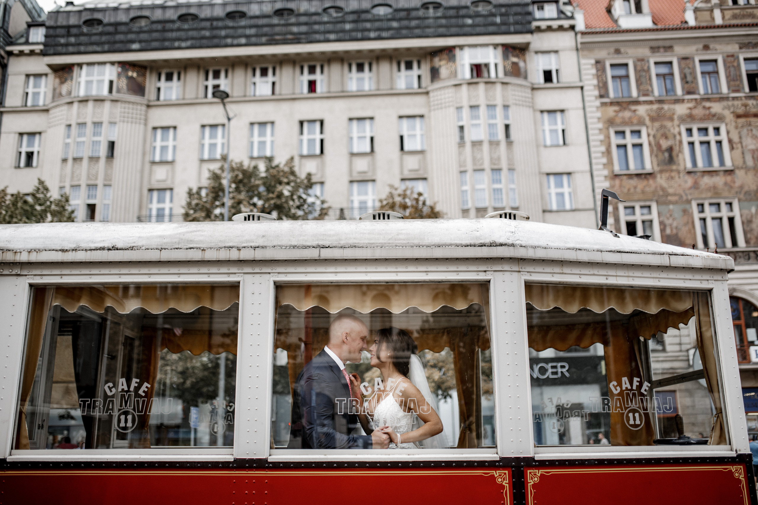 J&C wedding. Wedding and portrait photographer in Poland Vitali Frozen