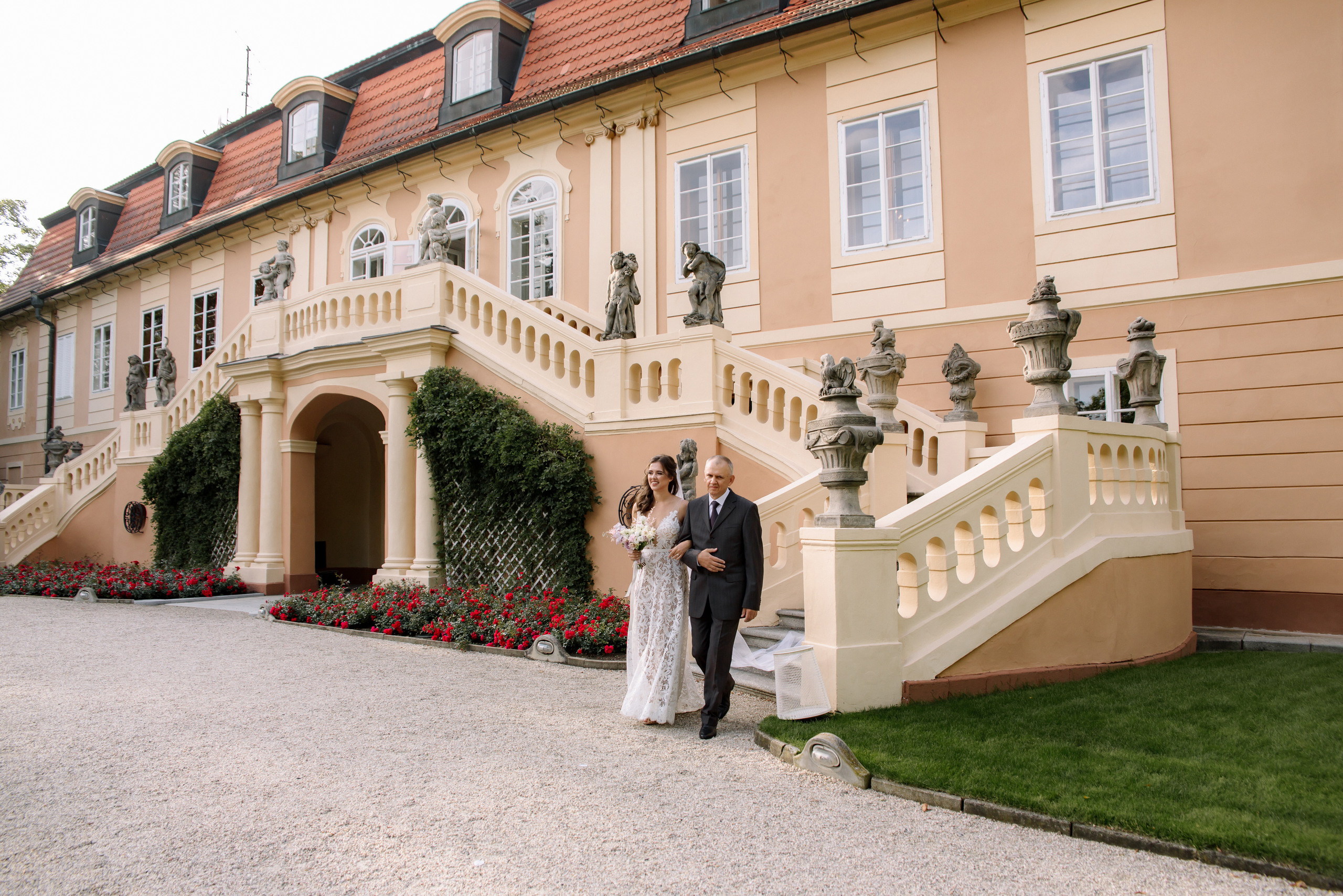 T&O wedding. Wedding and portrait photographer in Poland Vitali Frozen