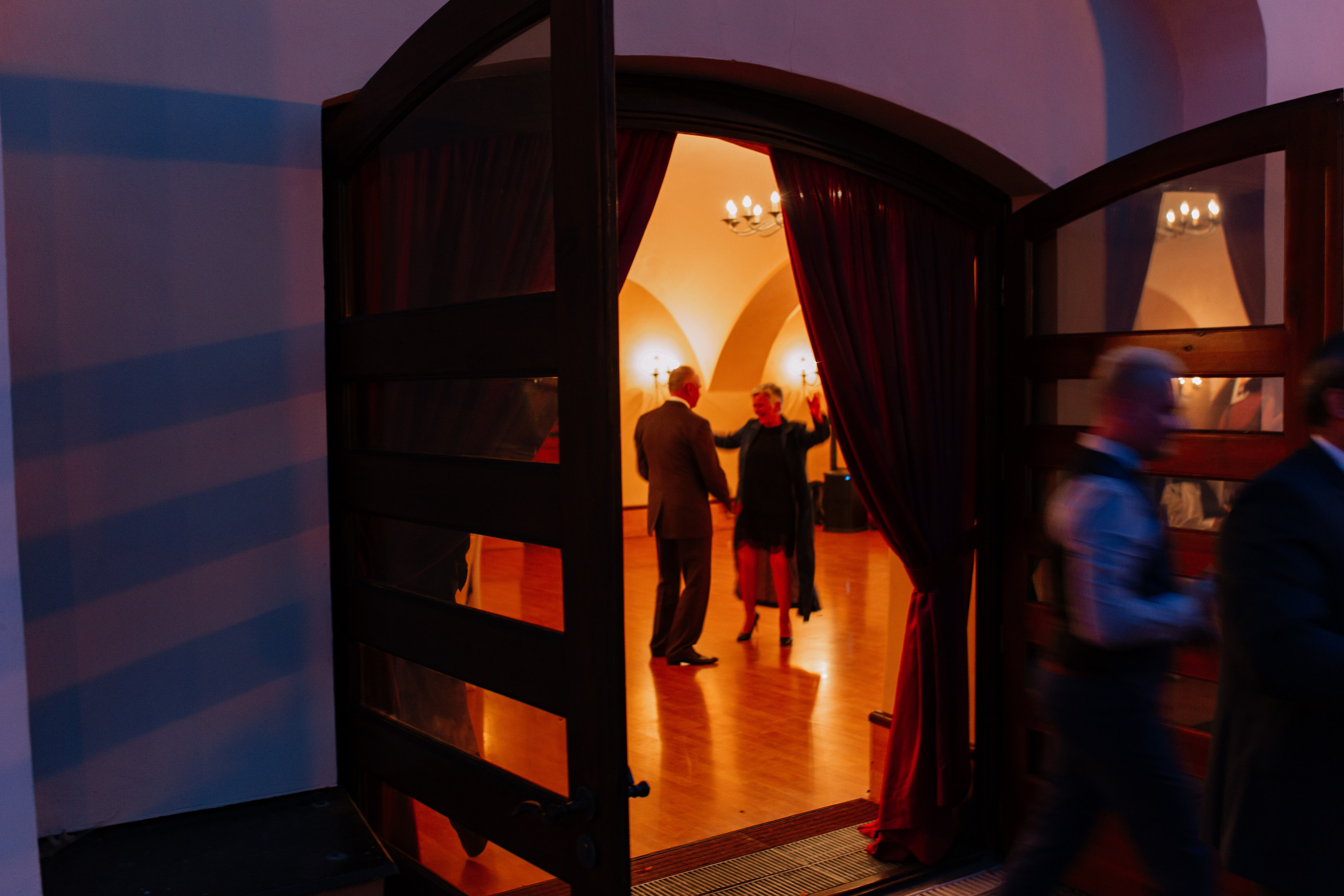 T&O wedding. Wedding and portrait photographer in Poland Vitali Frozen