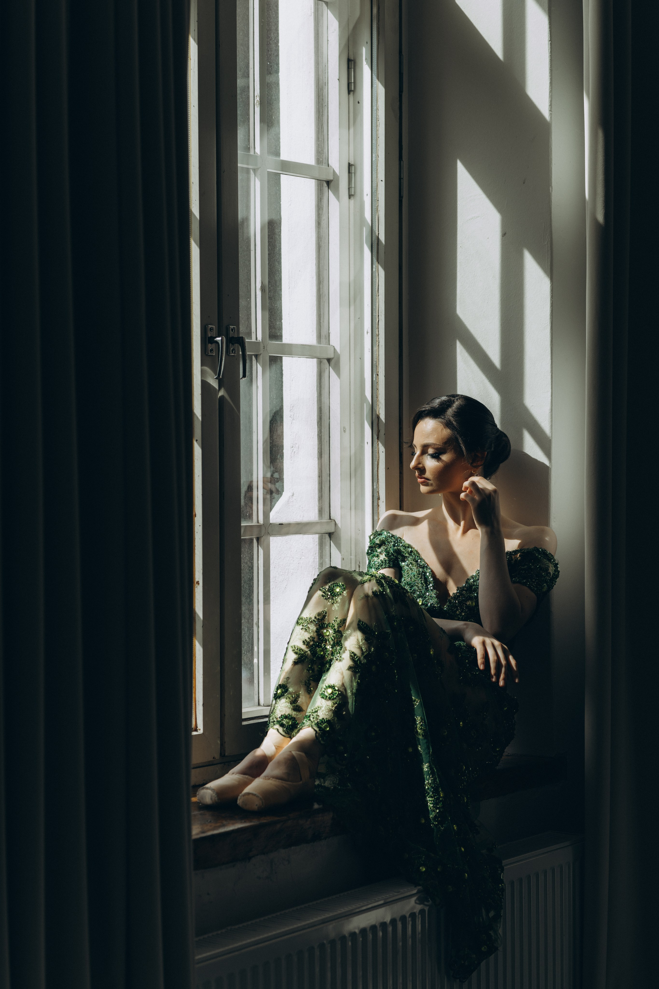 Riikka Couture, Riikka Ikäheimo, Violetta Keller, Portrait, Dancer. Wedding and portrait photographer in Helsinki Vickan O