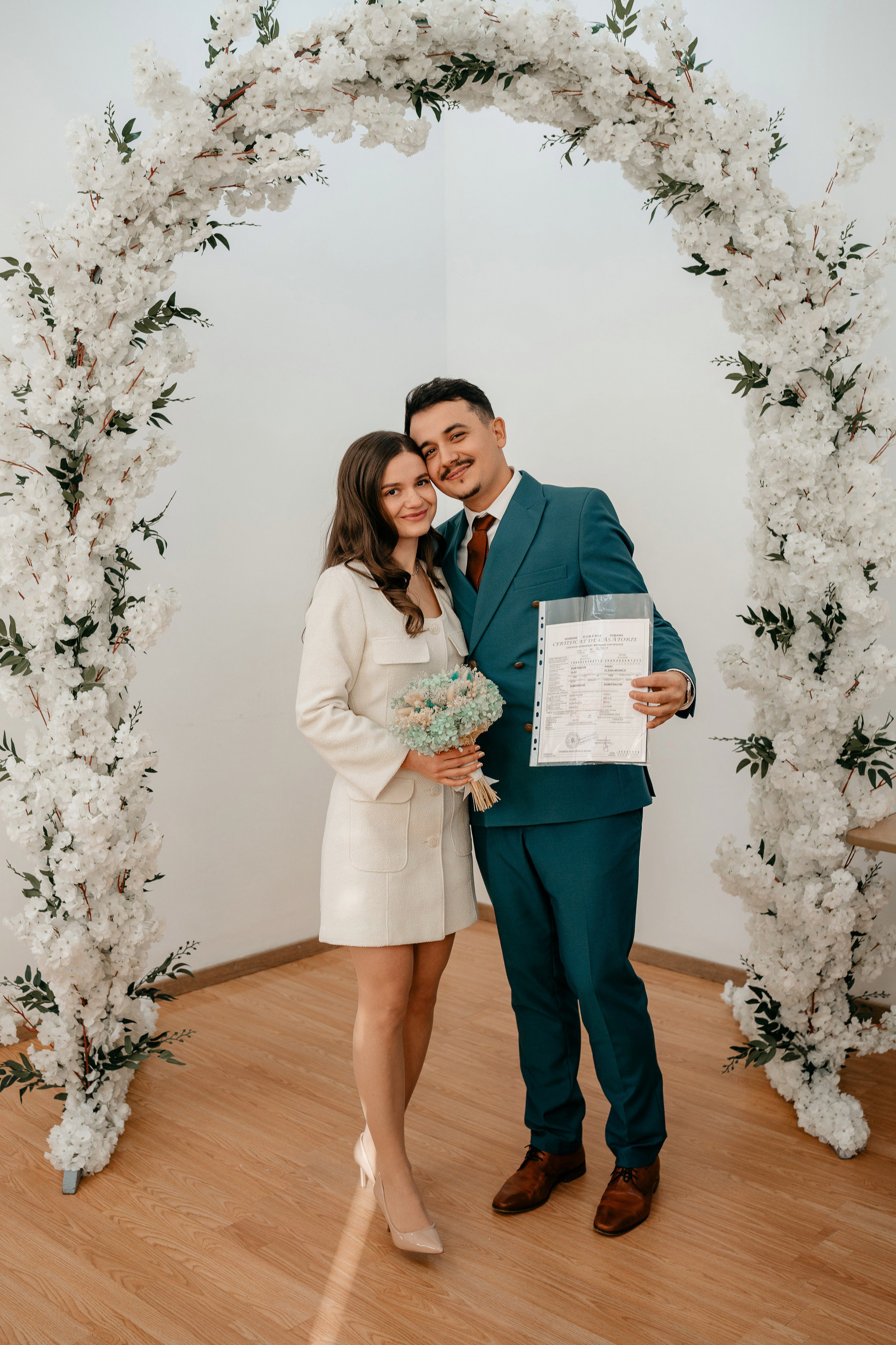 Sedinta Foto la Castelul Ghika. Raw Studio. Fotograful tau de nunta!