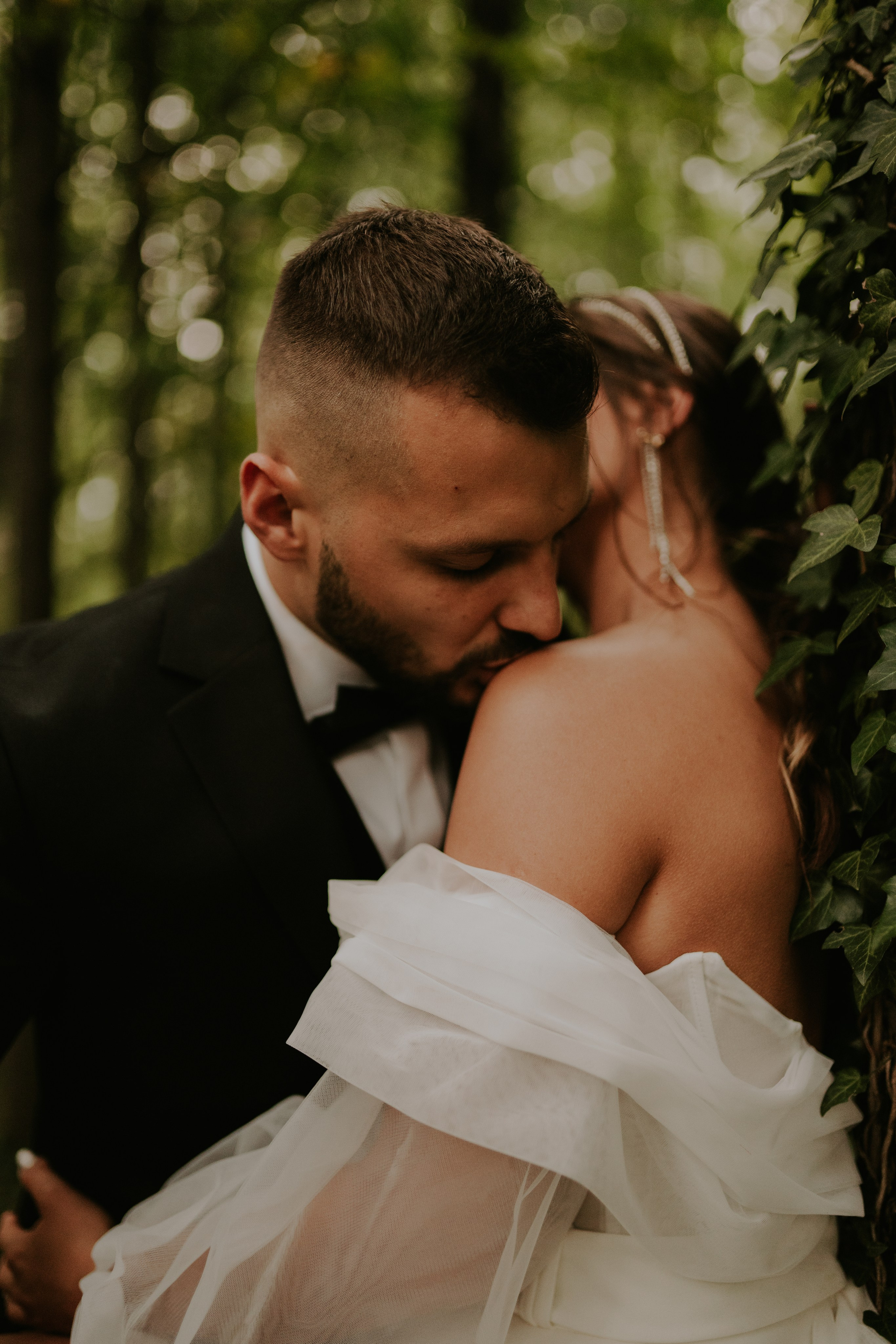 Sala Koralowa w Jaworzu: Opowieść o ślubie Nikoli i Kacpra. Karkowskafoto - fotografia miłości